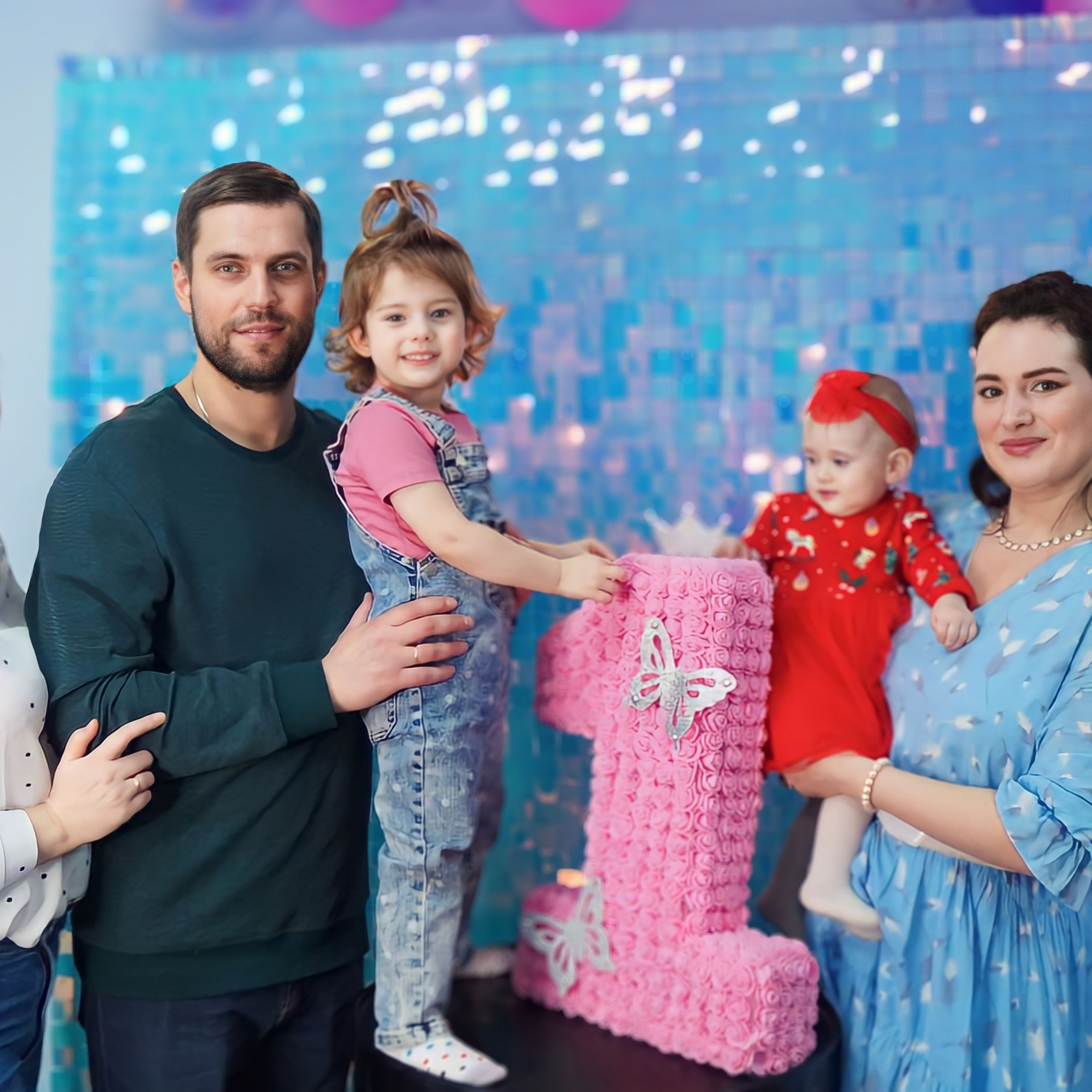 Годик малышке