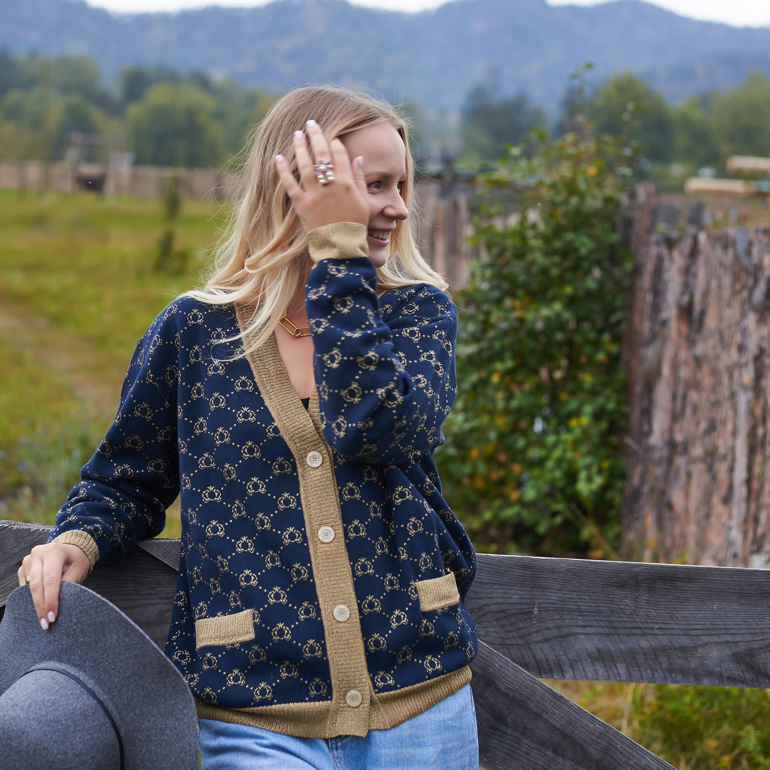 Для контента одежды