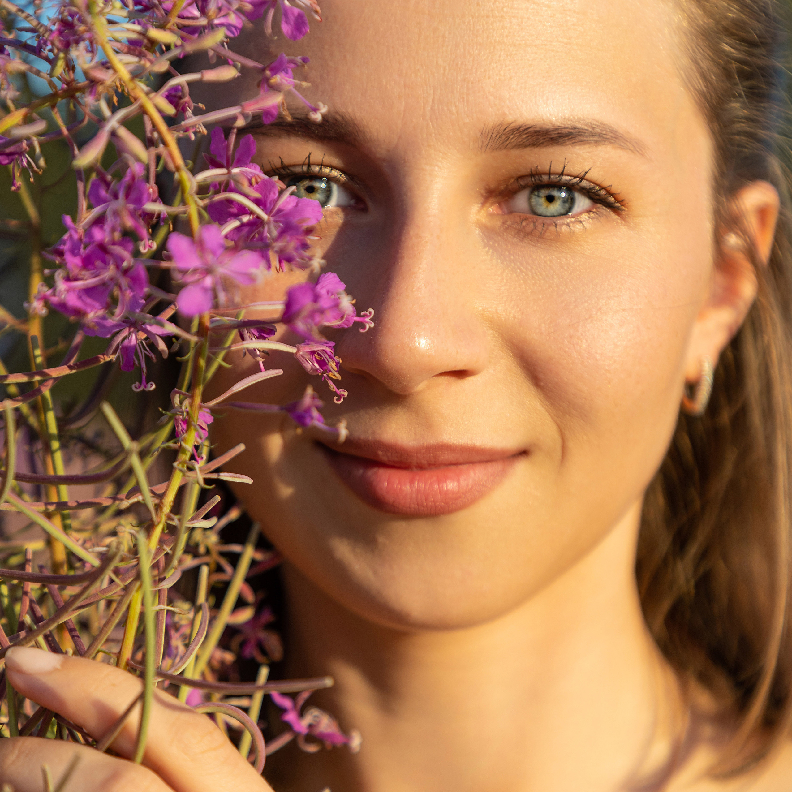 Фотосессия в поле Иван-чая