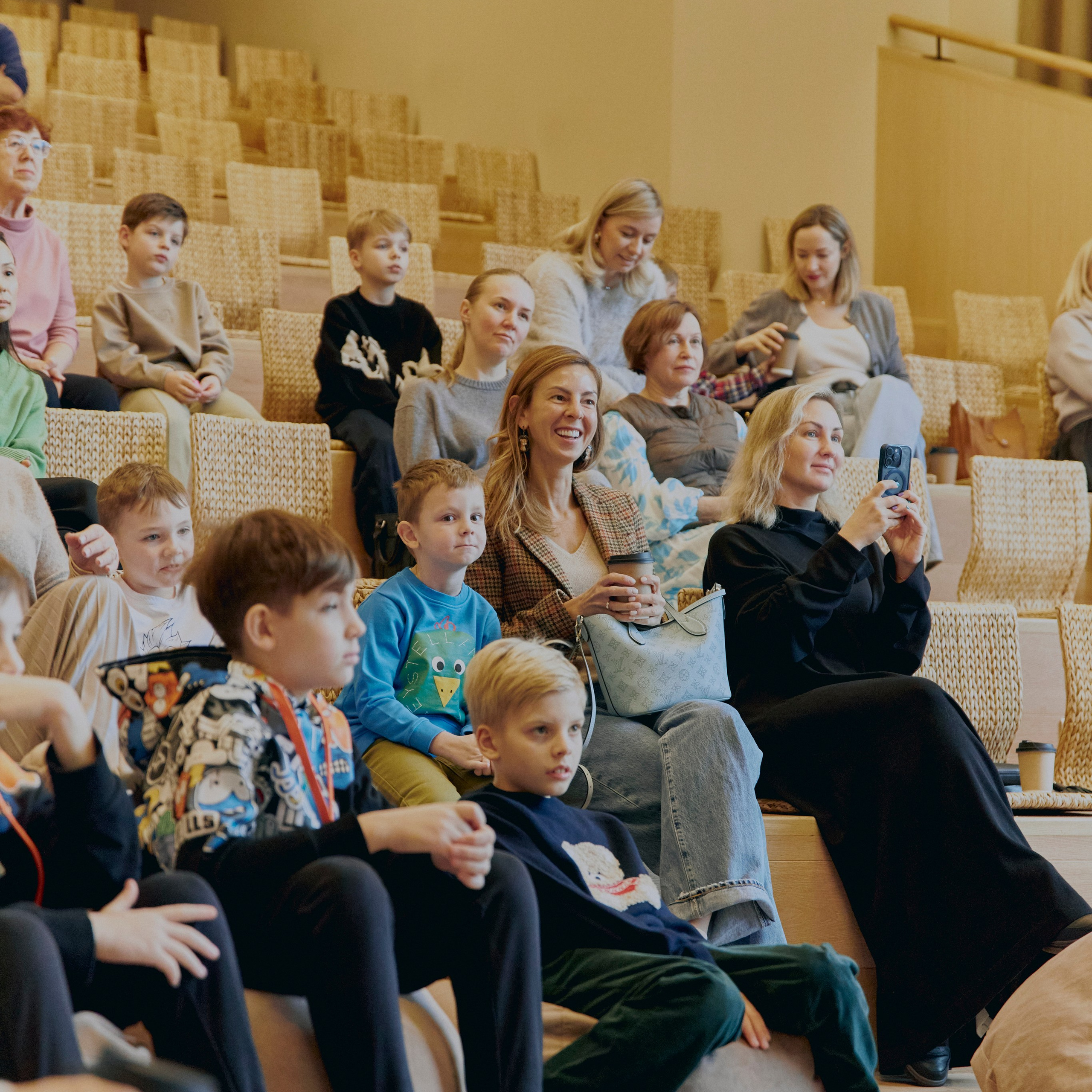 REPORTAGE. EVGENYA PERESADOVA