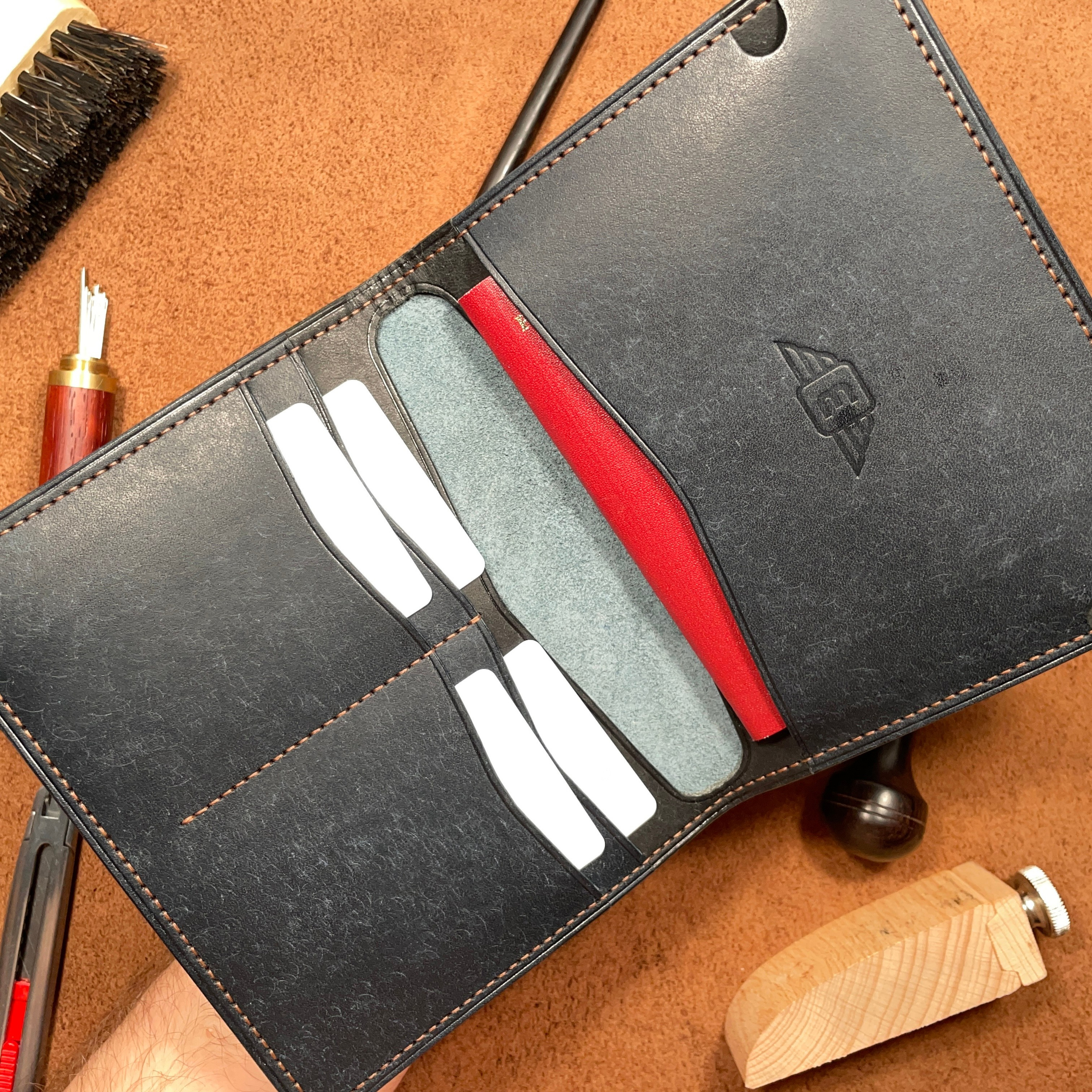 Докхолдер-флип «Прибой». Ярослав Зинченко — кожевник города Воронеж