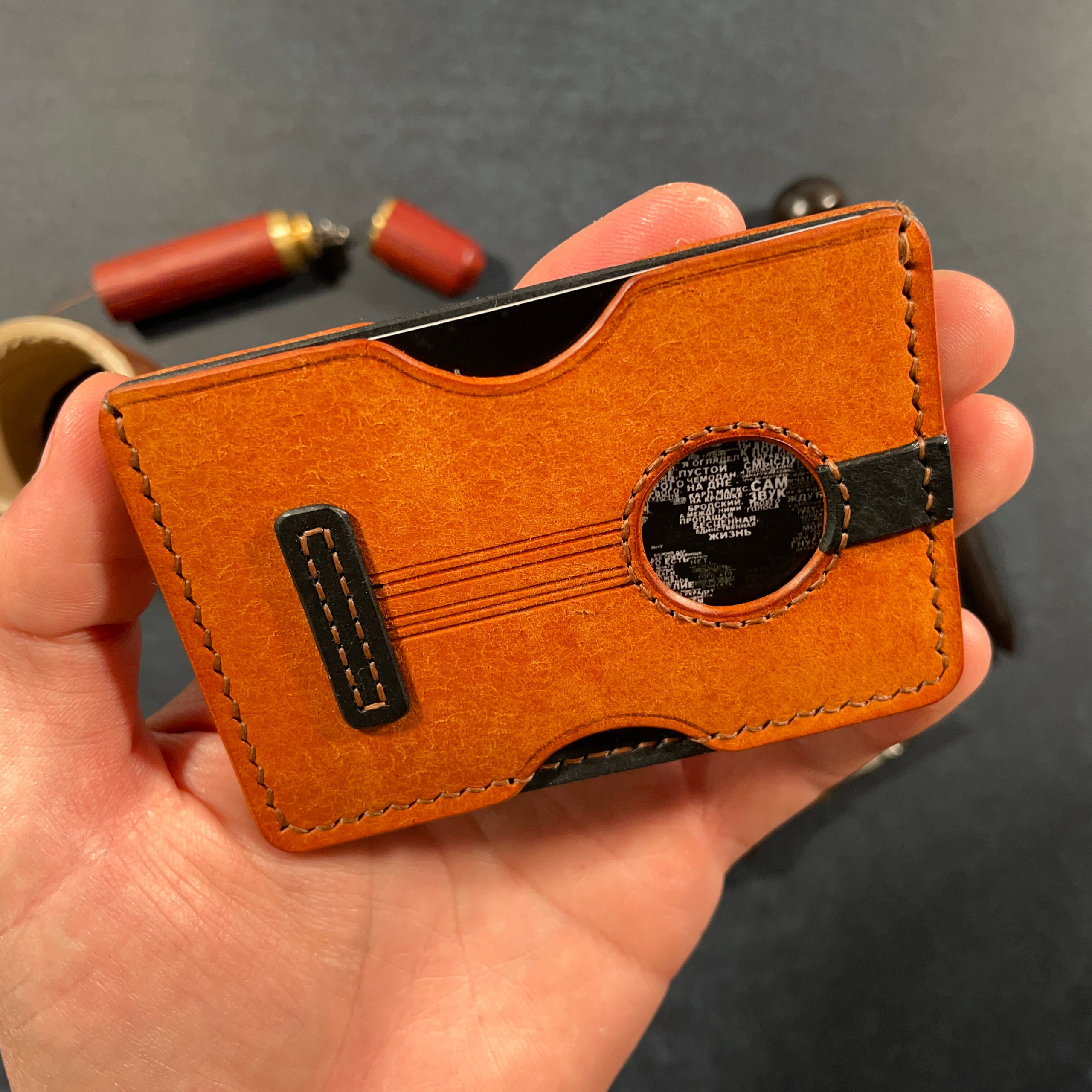 Картхолдер «Гитара». Ярослав Зинченко — кожевник города Воронеж