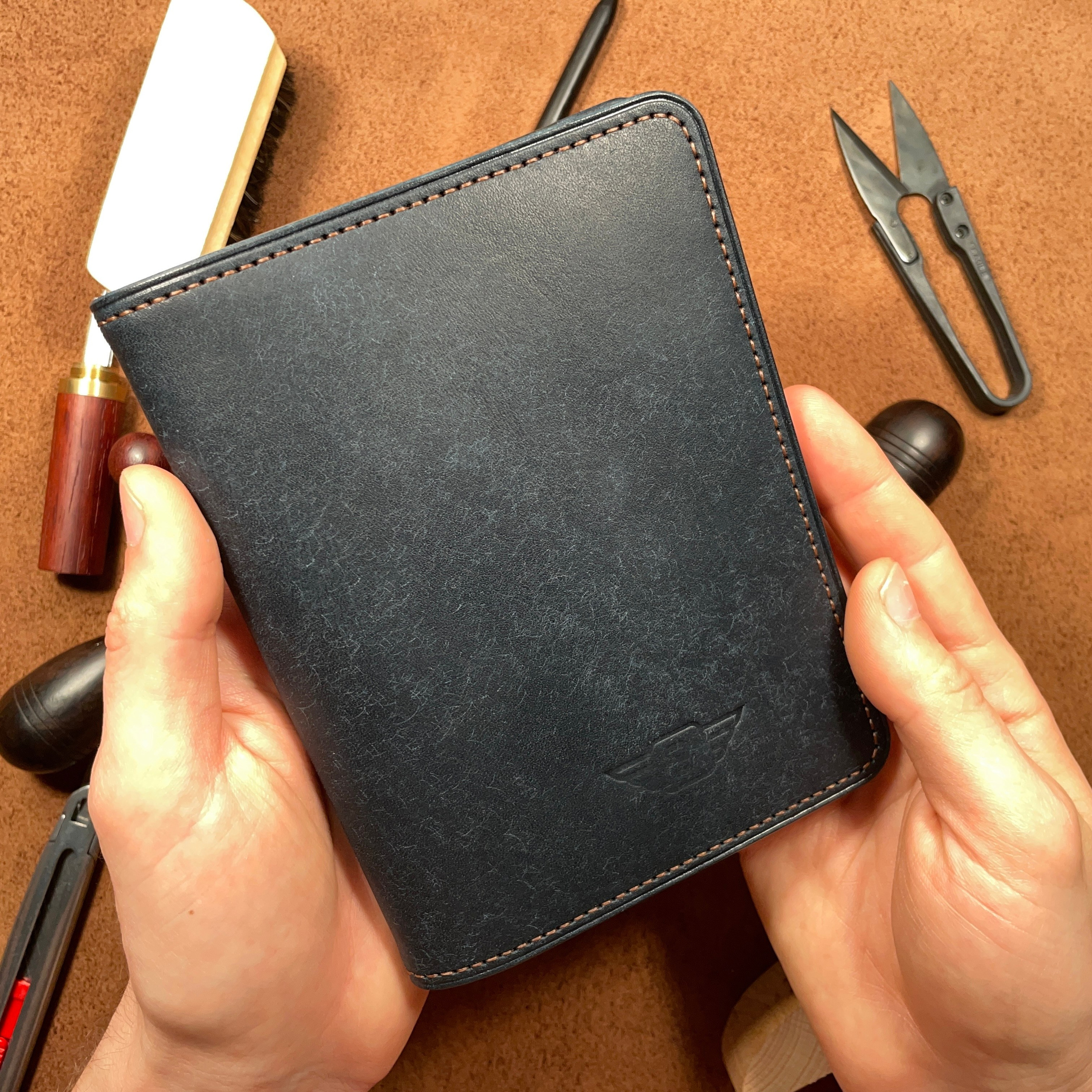 Докхолдер-флип «Прибой». Ярослав Зинченко — кожевник города Воронеж