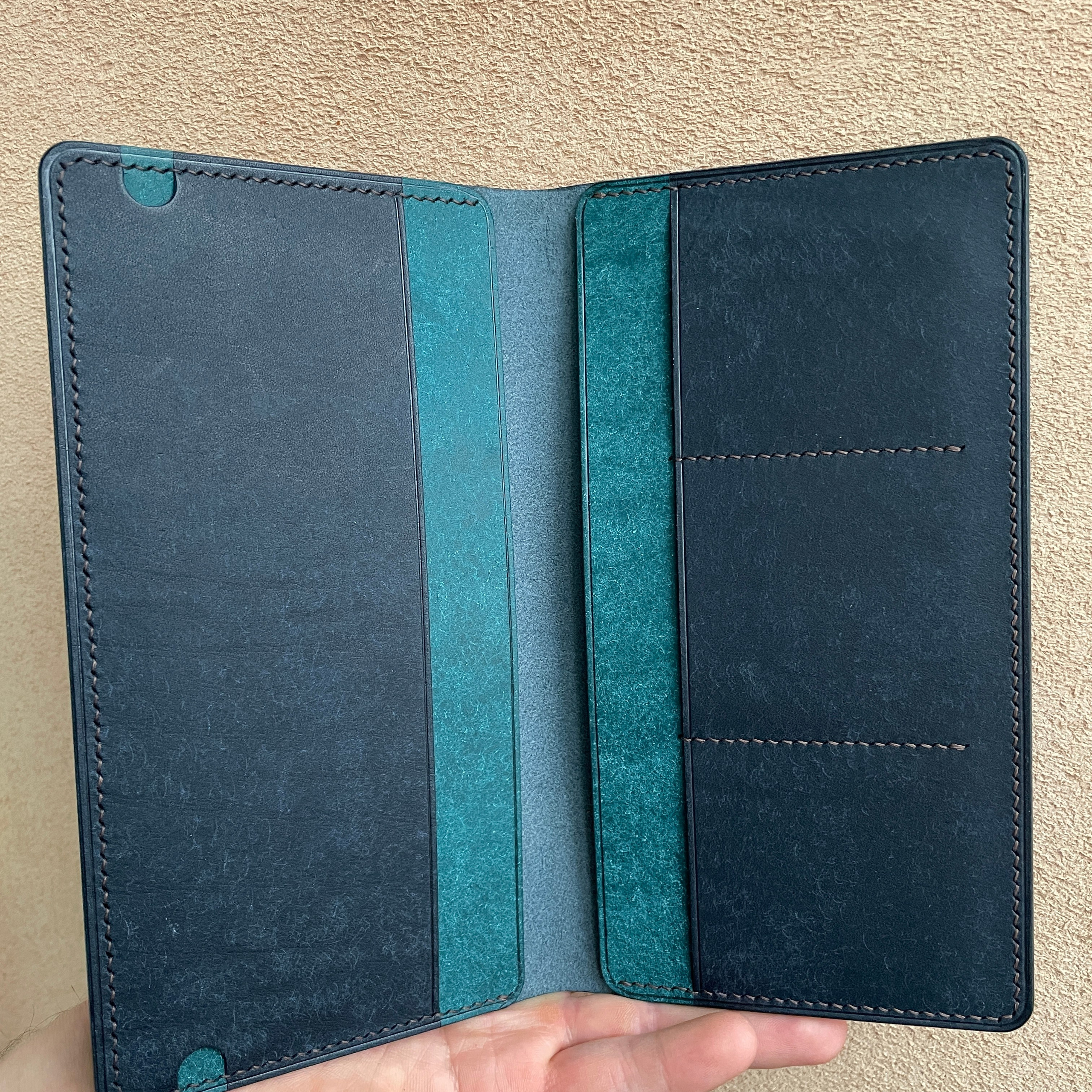 Портмоне «Клод». Ярослав Зинченко — кожевник города Воронеж