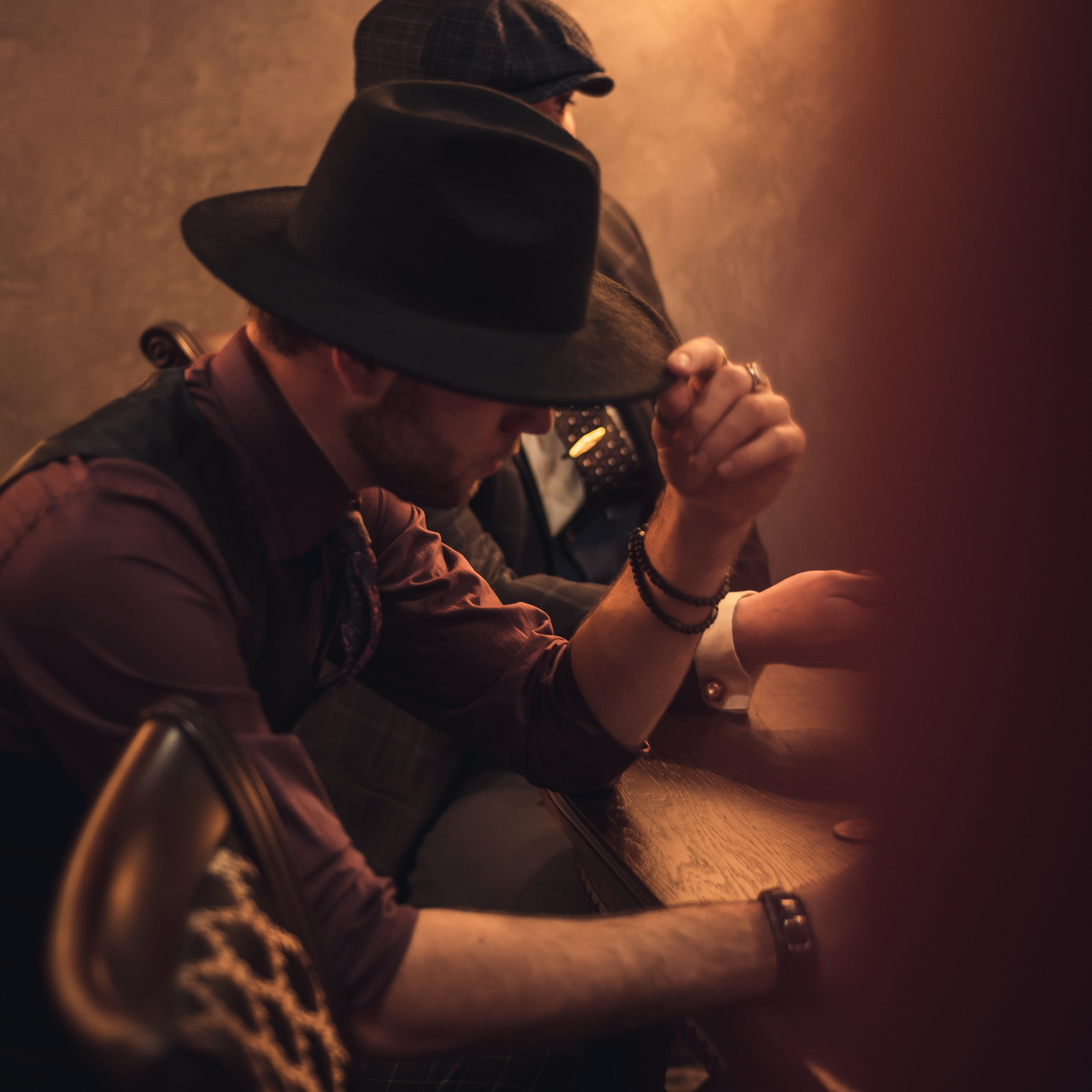 «Острые козырьки»