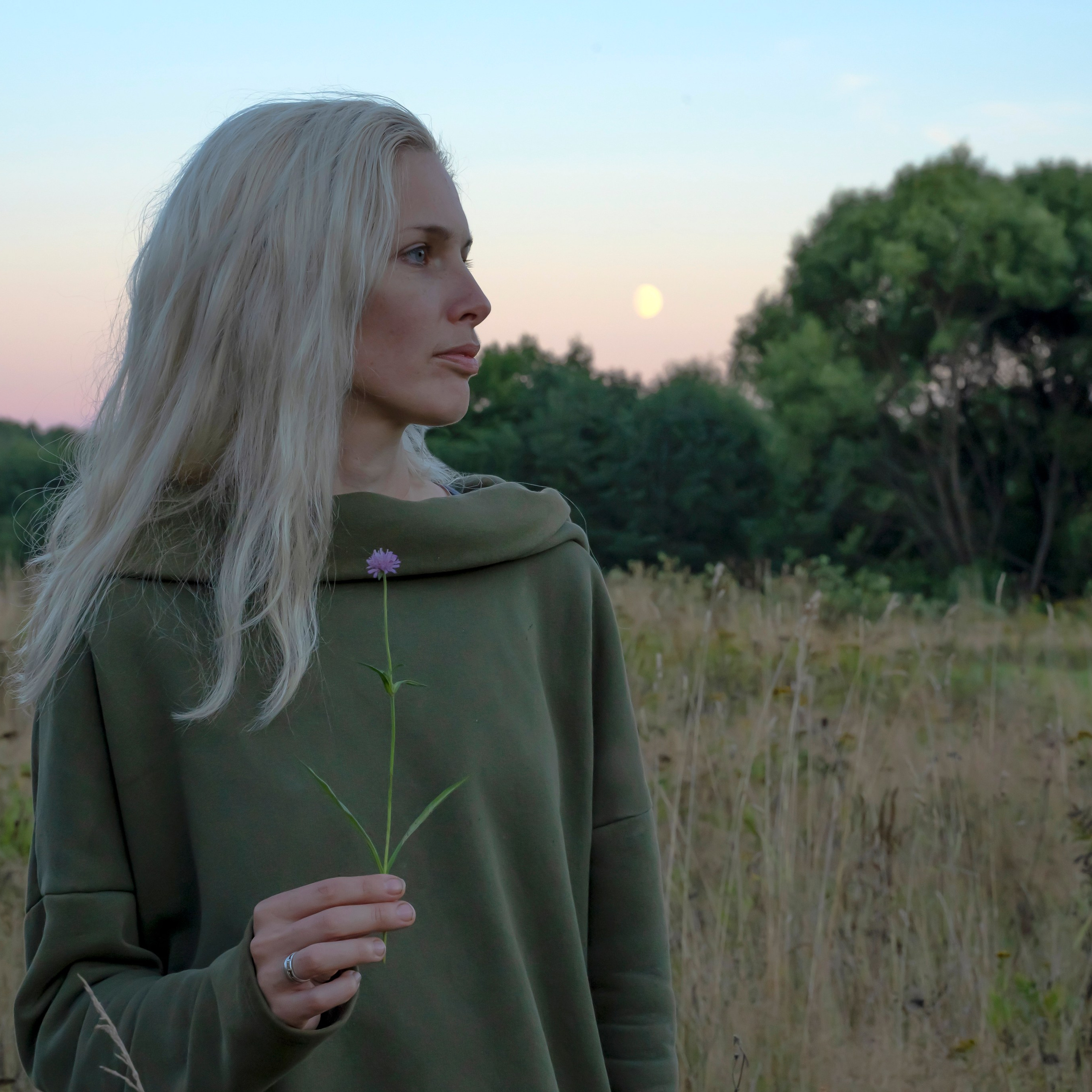 ЛЮДИ ПОБОЛЬШЕ