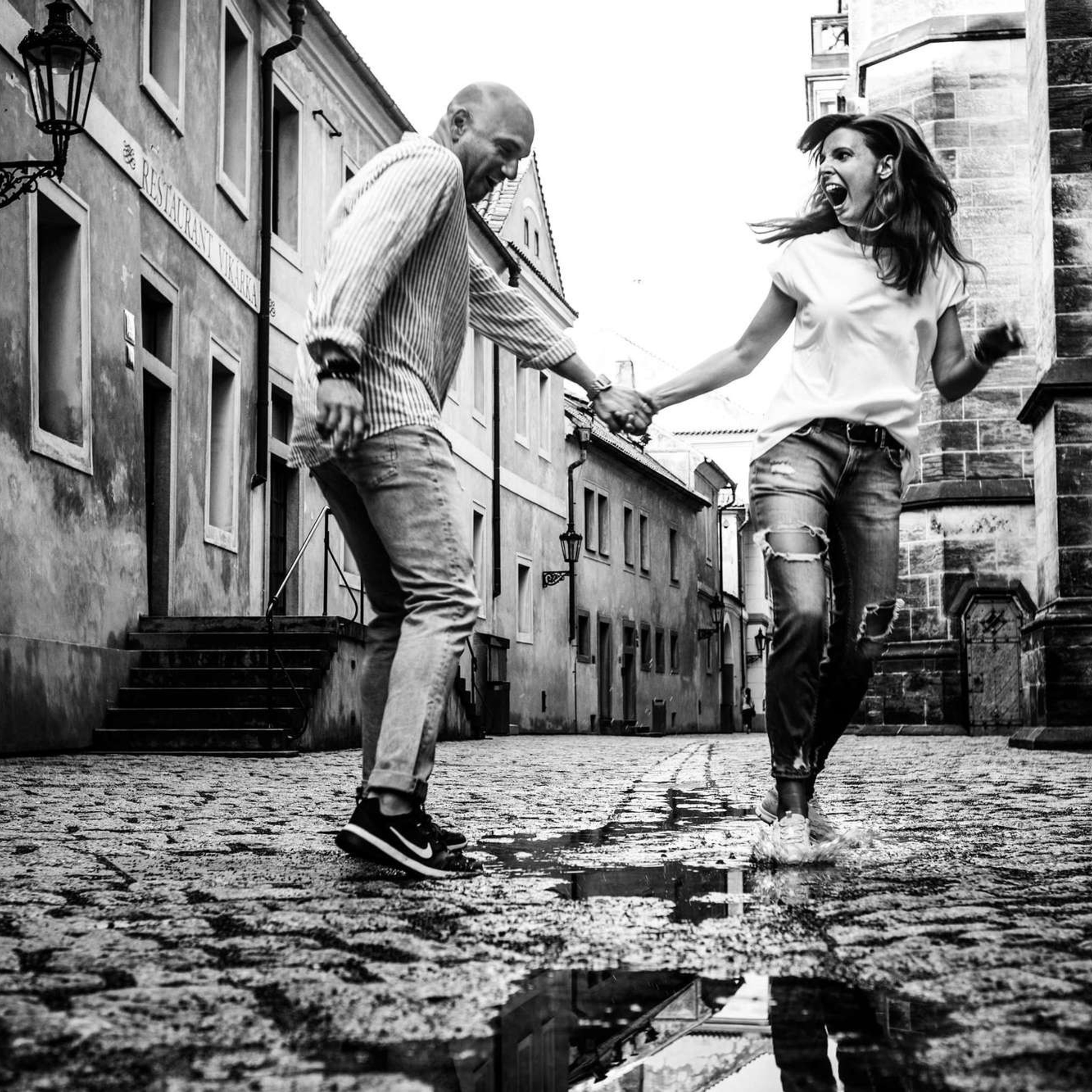 JJ and Sonia, Прага, Чехия