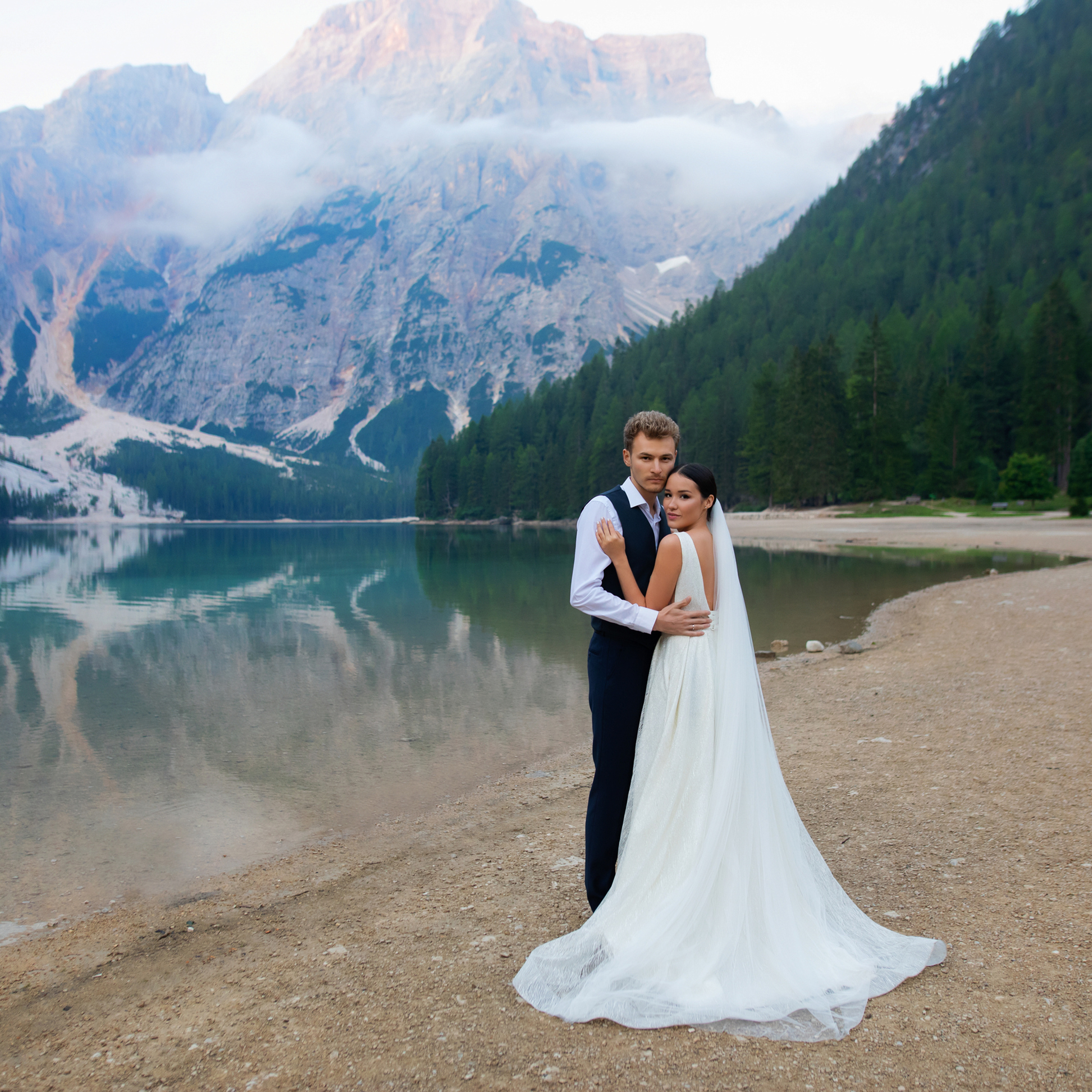 Алсу и Ринат, свадебная фотосессия на озере Брайес, Италия