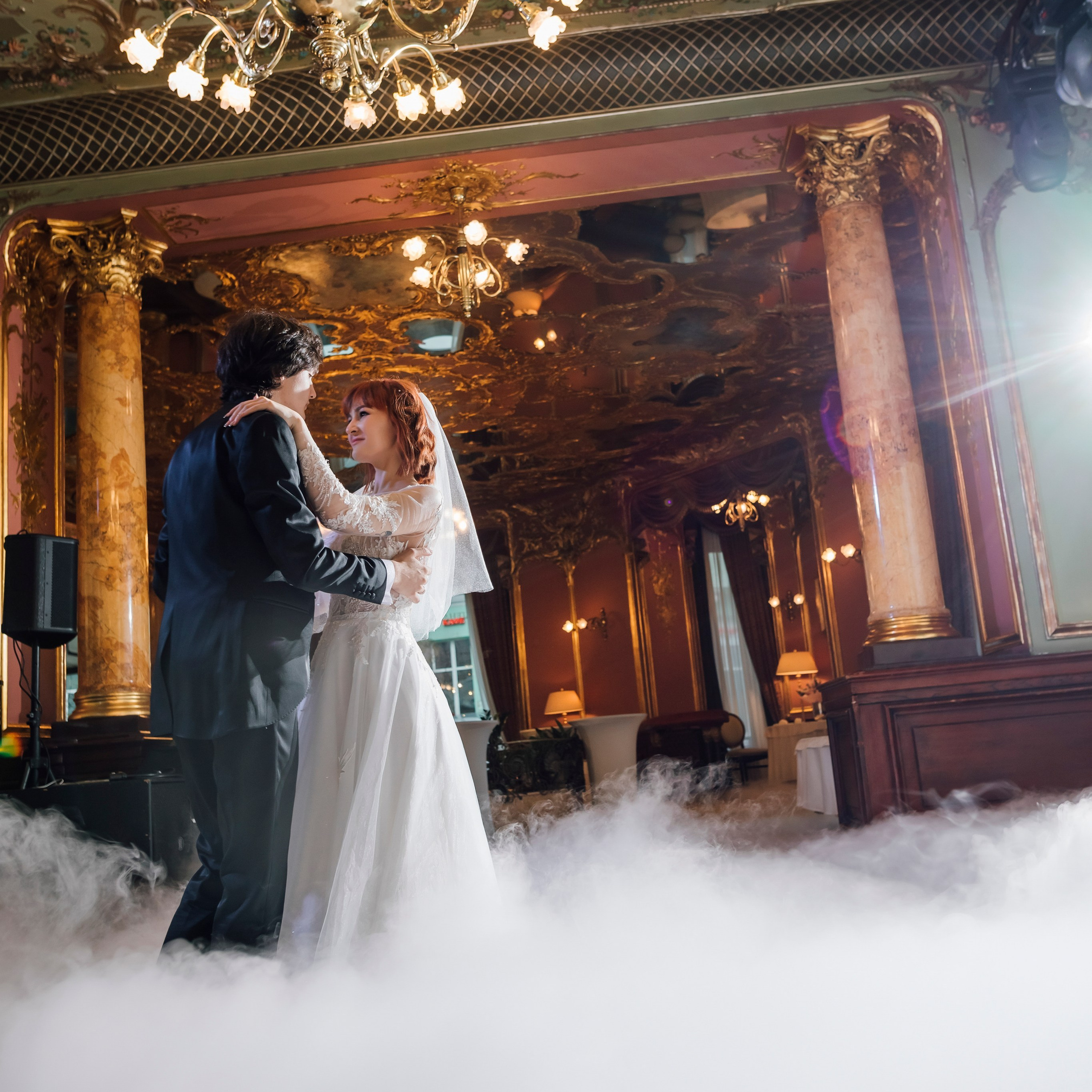 Николай и Дарина, Savoy