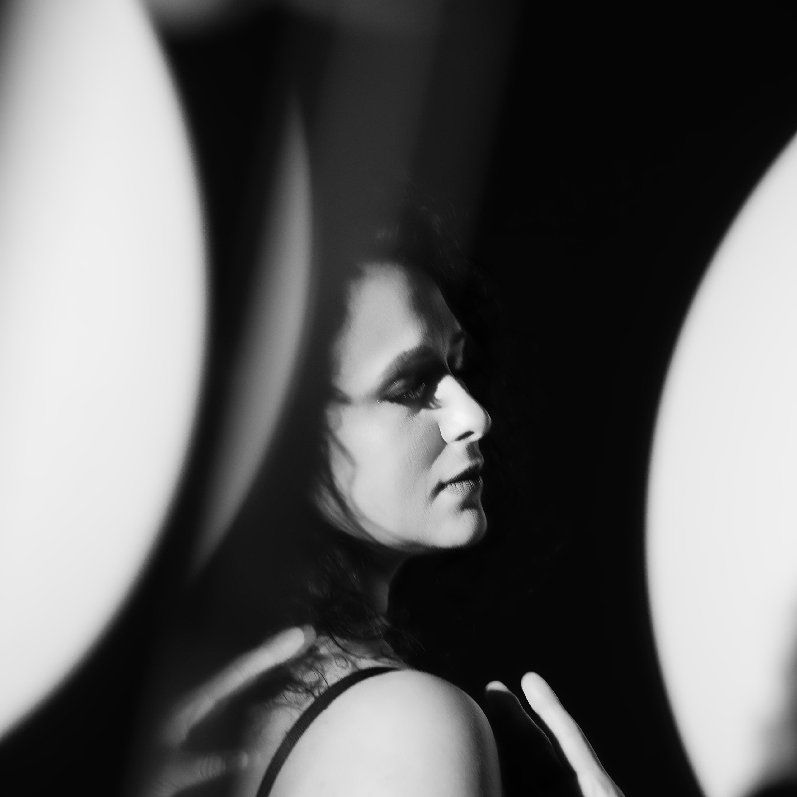 КСЕНИЯ, специалист по генеалогии