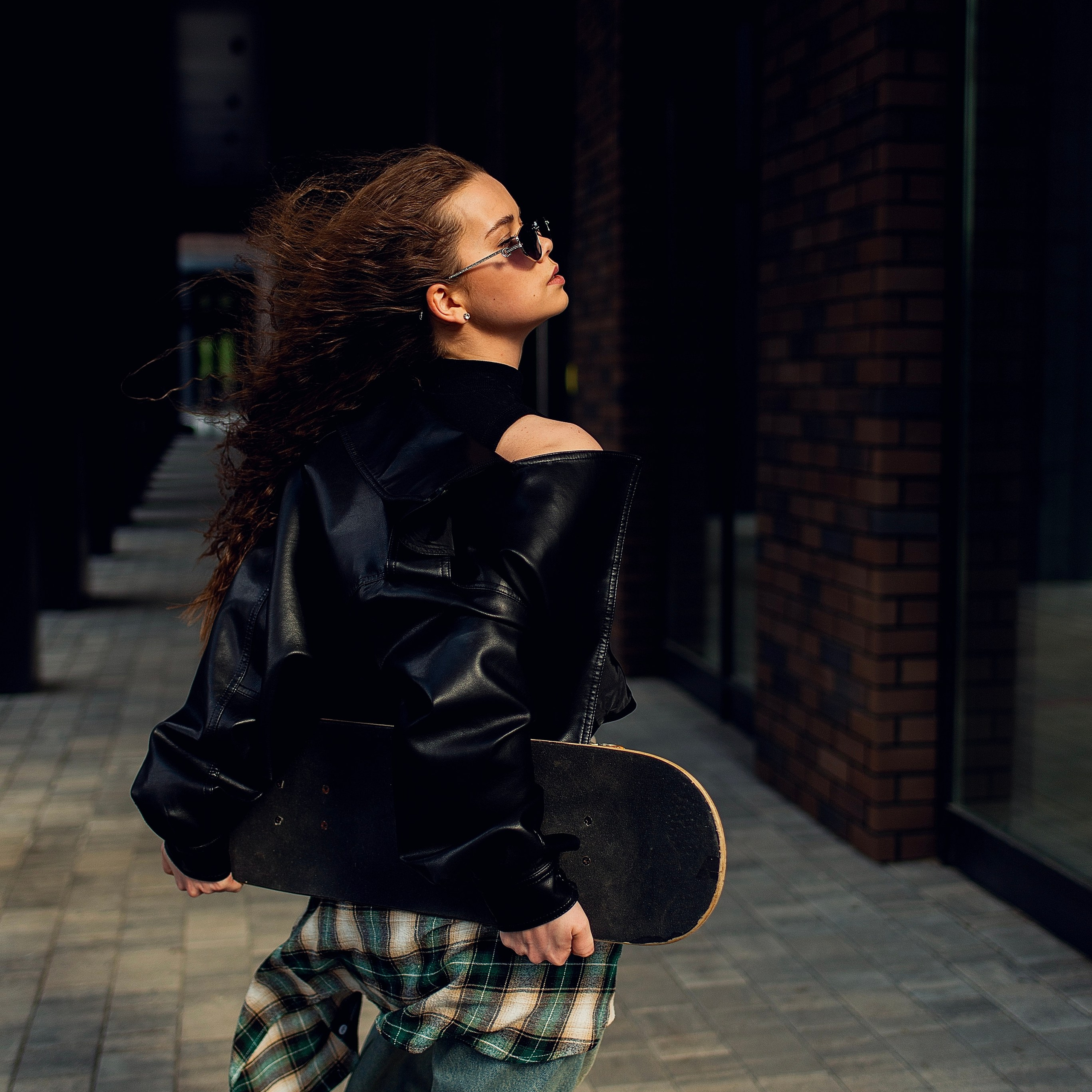 На скейтборде