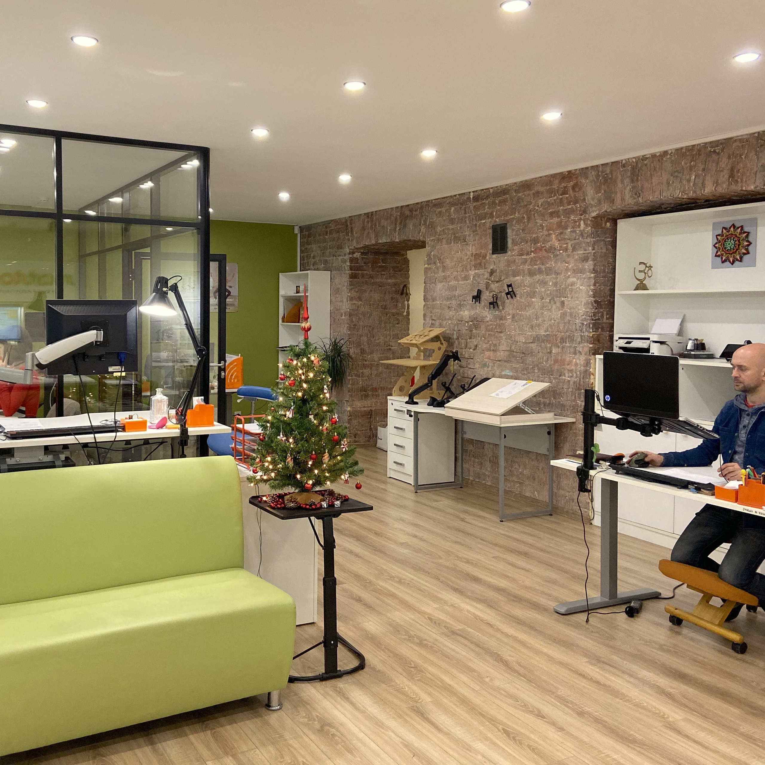 Офис и шоу-рум