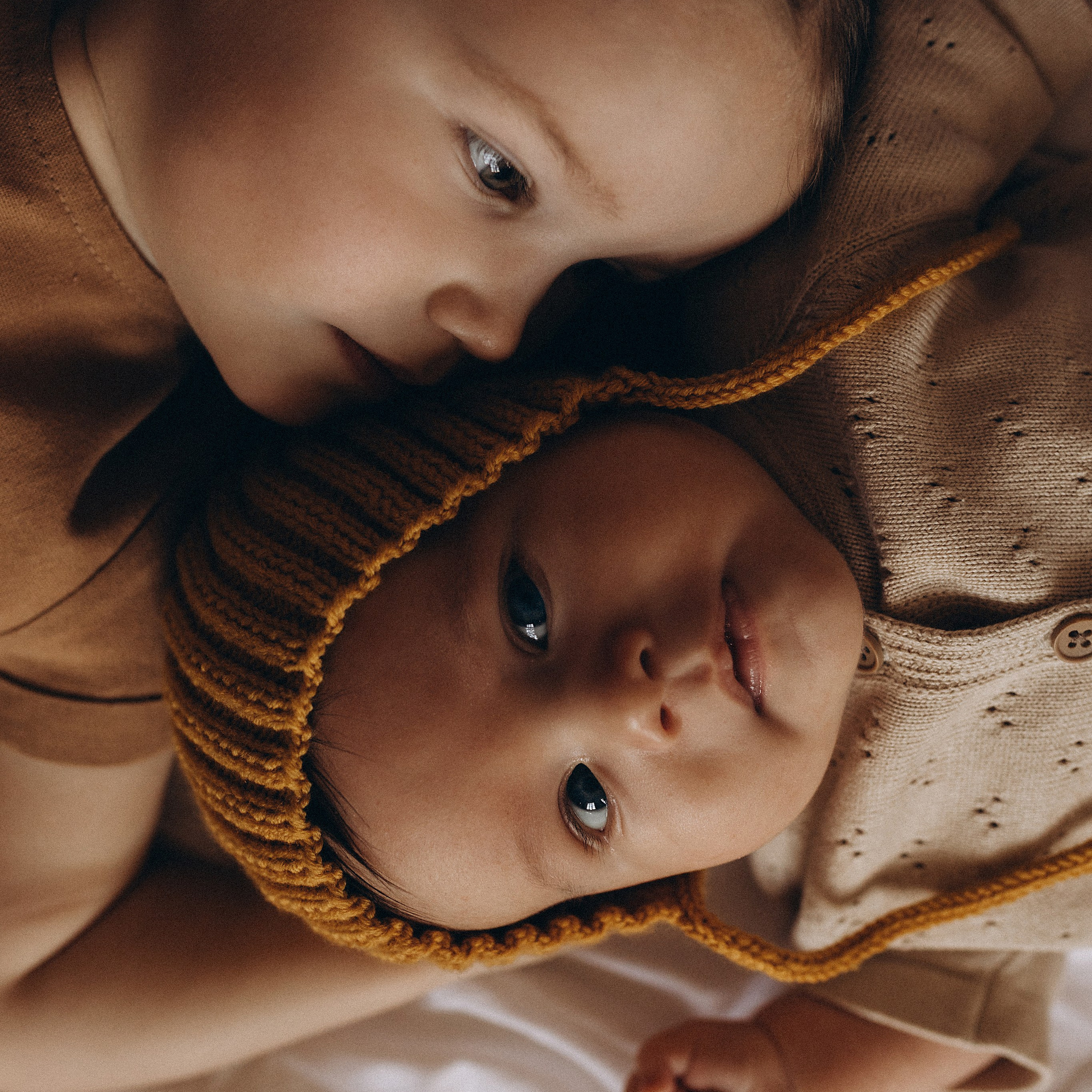 Аня с малышами. Www.kazakovaphoto.ru