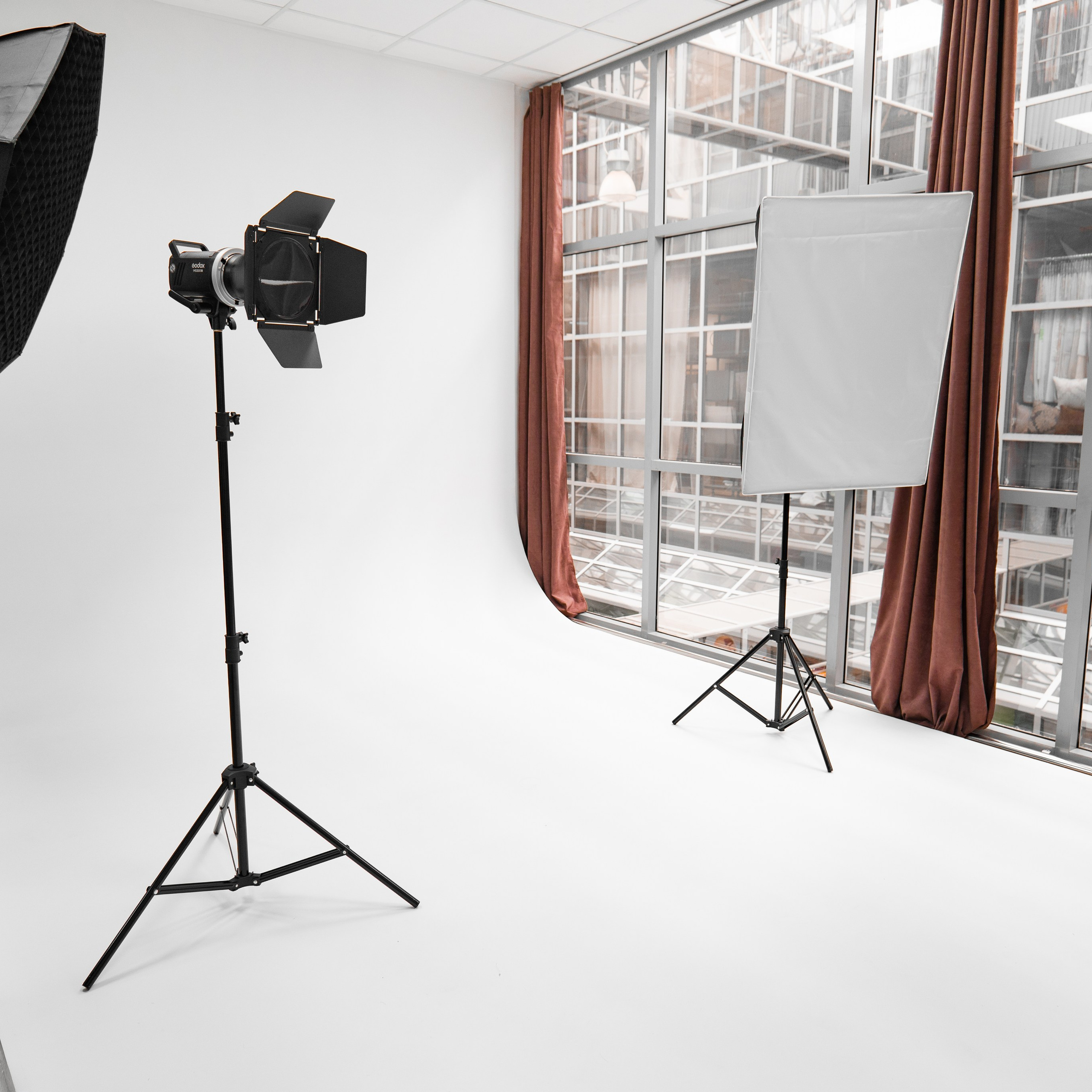 PURE PHOTO STUDIO Аренда фотостудии с циклорамой в Москве. Фотограф в Москве Ксения Насокина