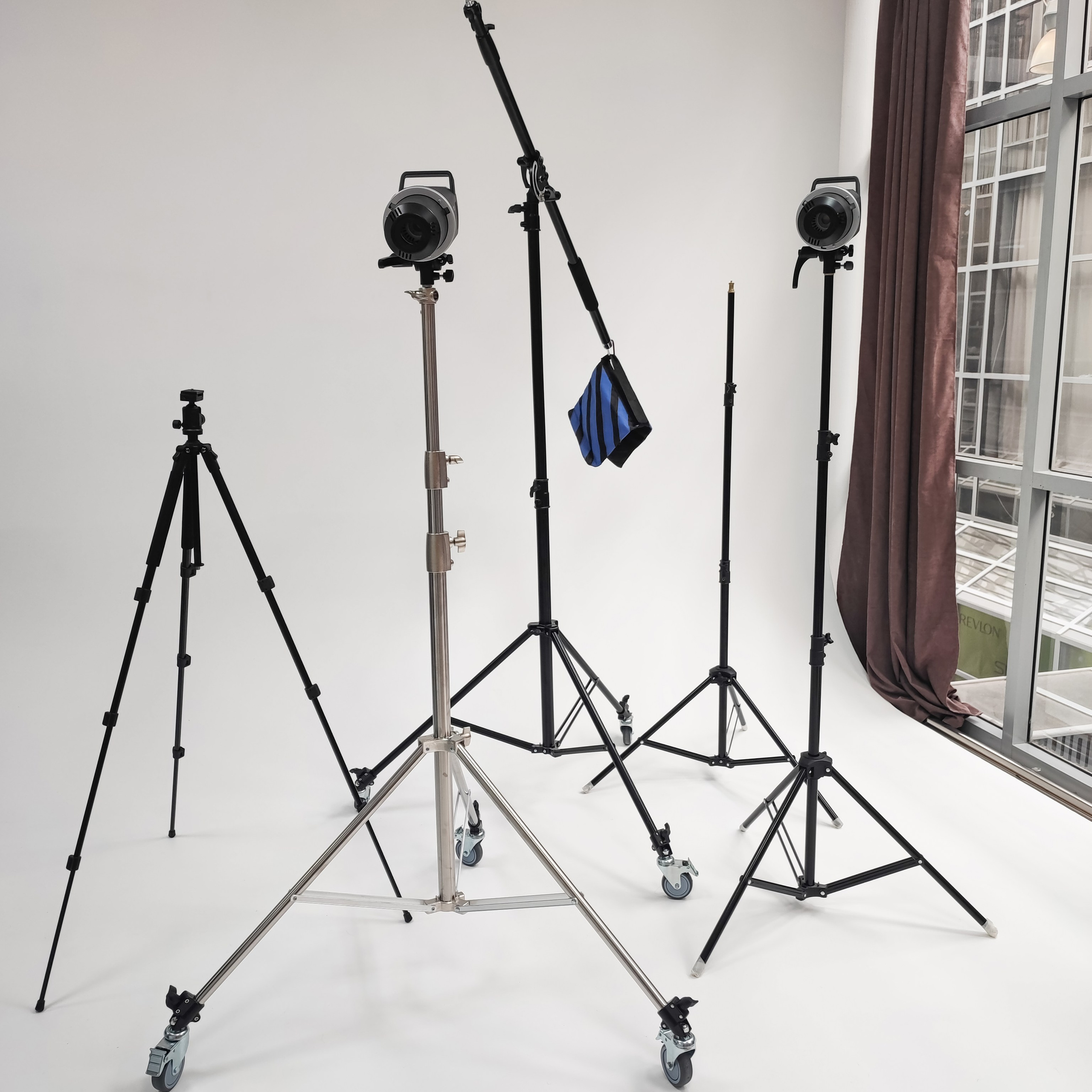 PURE PHOTO STUDIO Аренда фотостудии с циклорамой в Москве. Фотограф в Москве Ксения Насокина