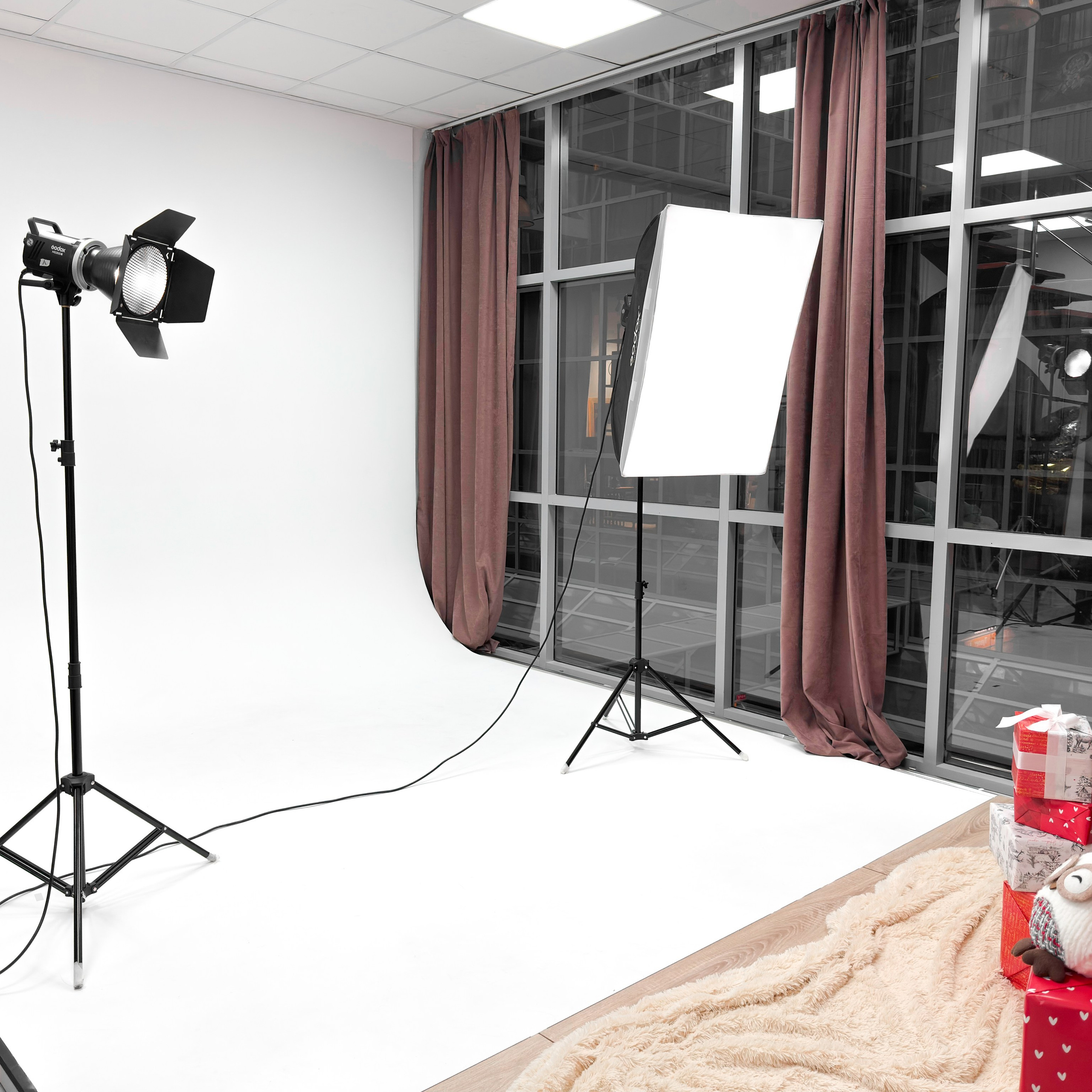 PURE PHOTO STUDIO Аренда фотостудии с циклорамой в Москве. Фотограф в Москве Ксения Насокина