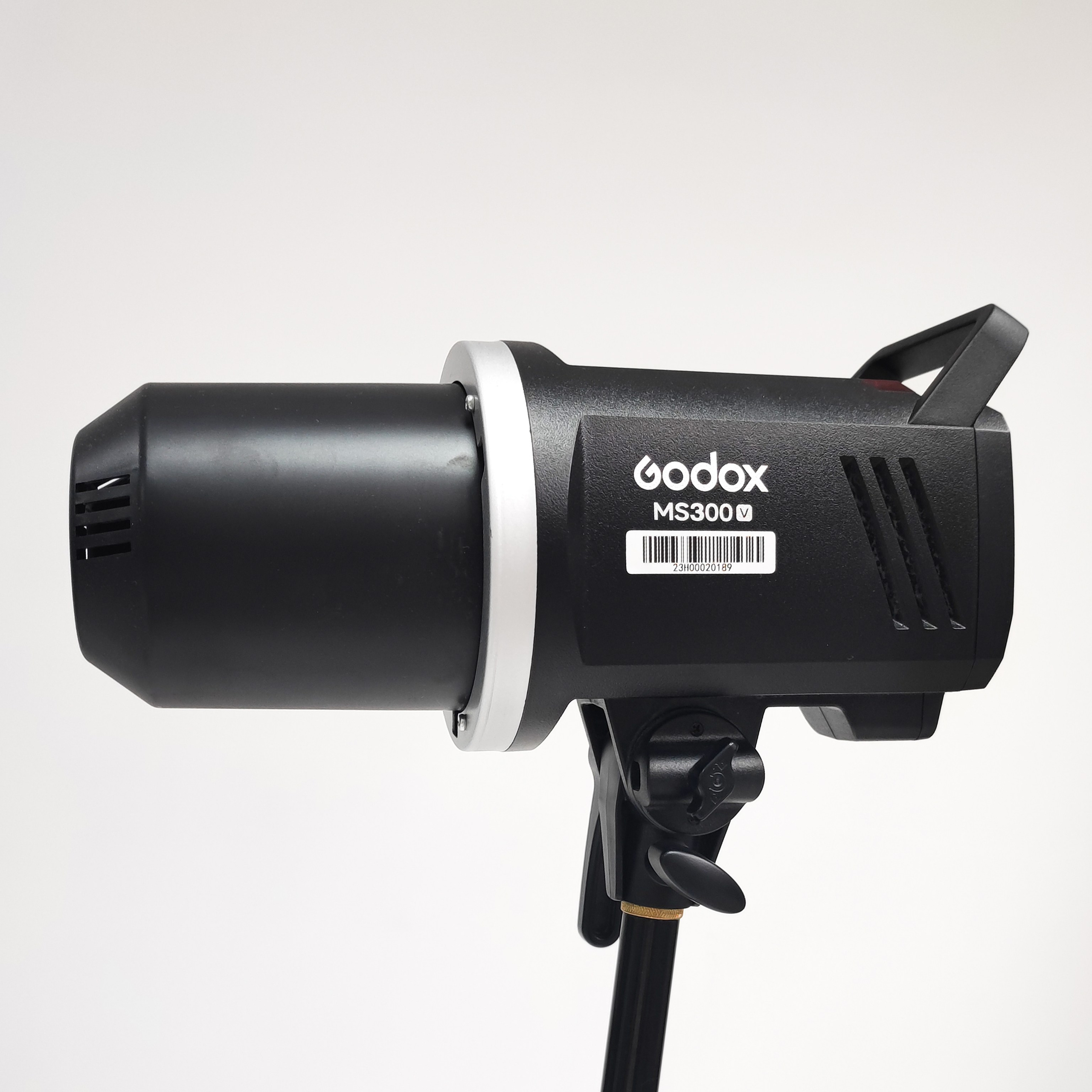 PURE PHOTO STUDIO Аренда фотостудии с циклорамой в Москве. Фотограф в Москве Ксения Насокина