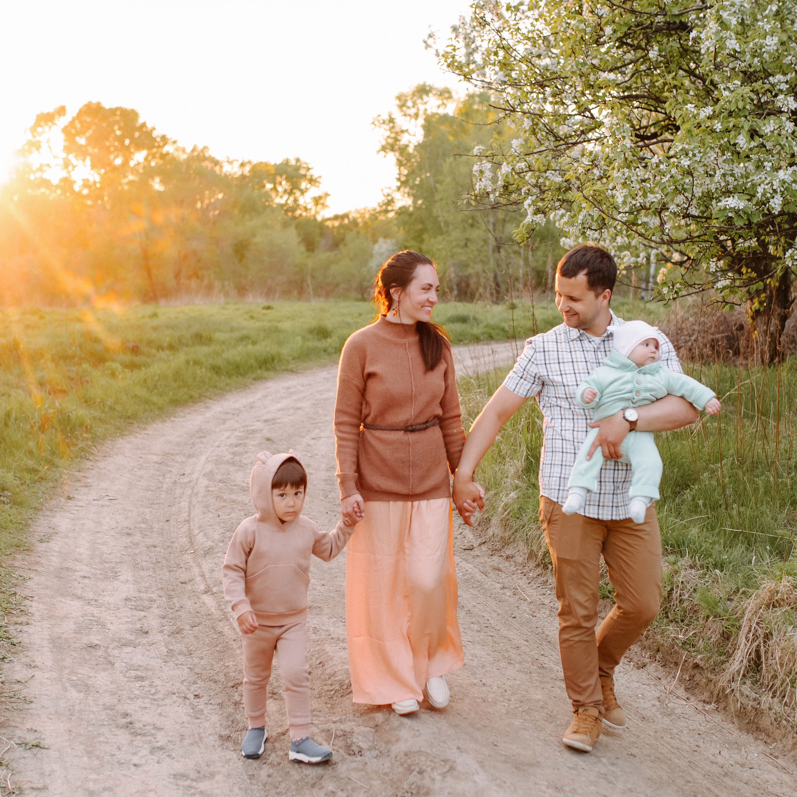 Весенняя прогулка