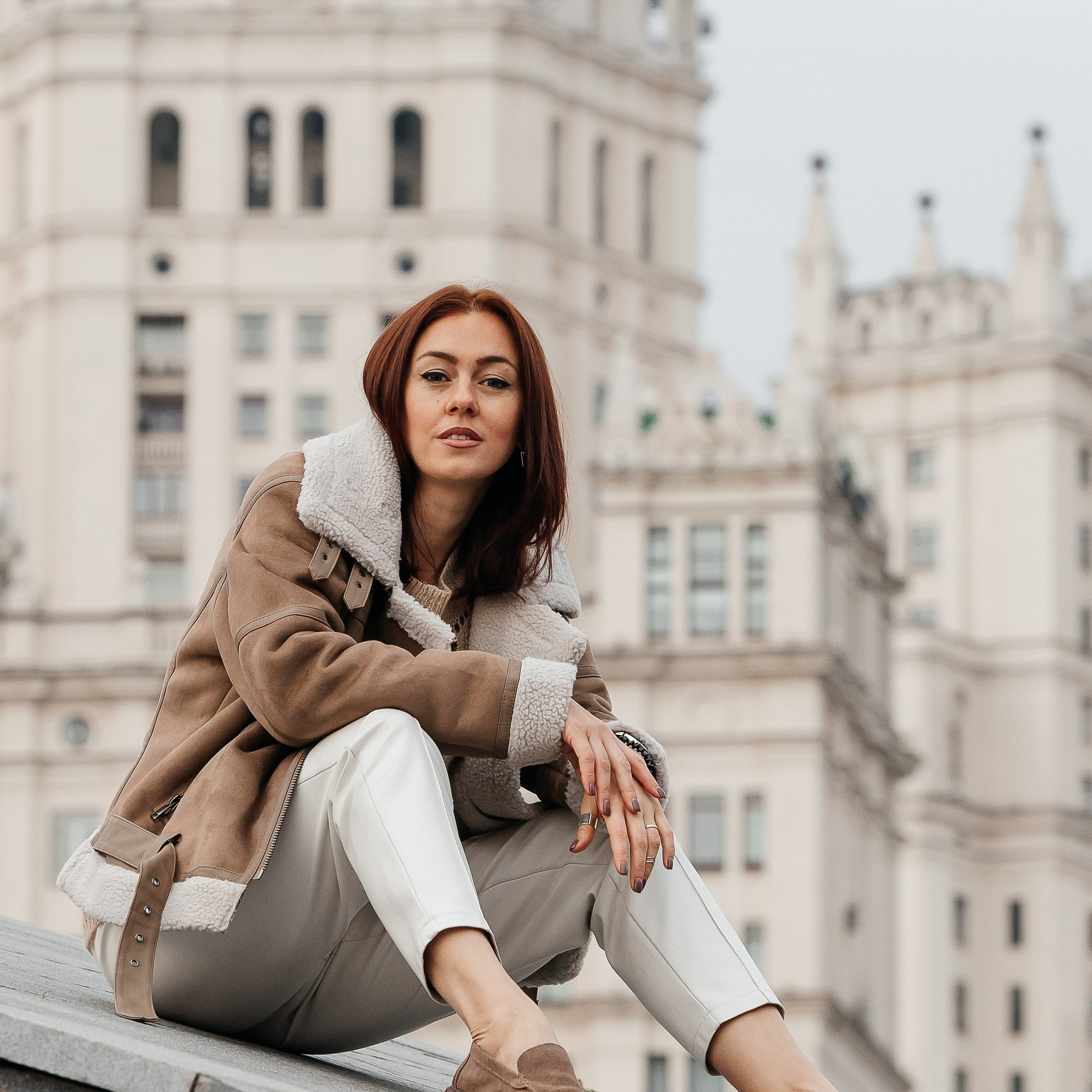 Прогулка у высотки на Котельнической набережной