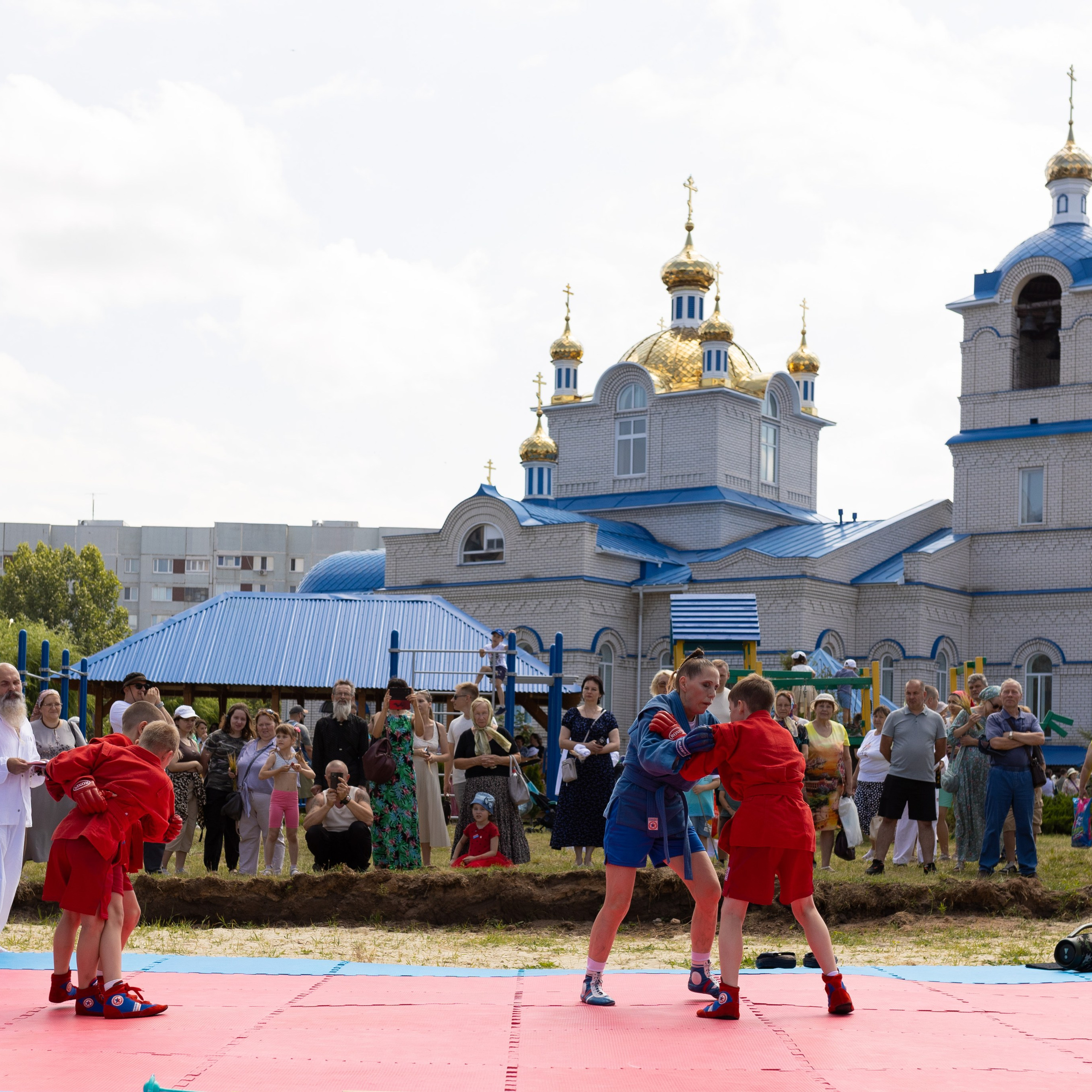 День святы́х, сла́вных и всехва́льных первоверхо́вных апо́столов Петра́ и Па́вла. Семейный и детский фотограф в Ульяновске — Лилия Павленкова