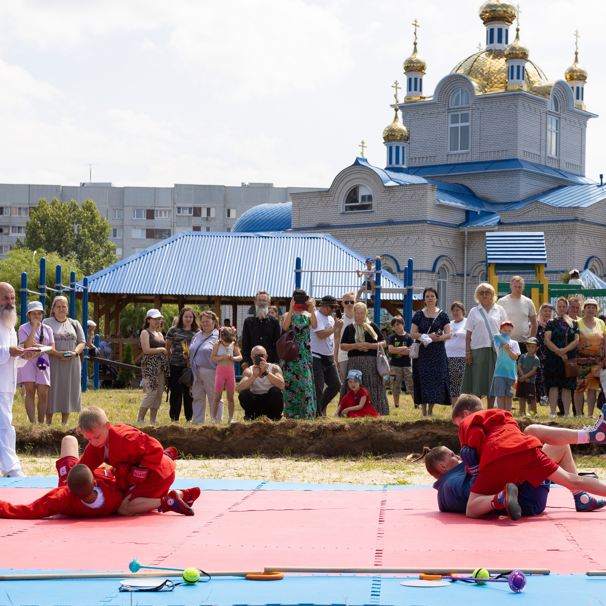 День святы́х, сла́вных и всехва́льных первоверхо́вных апо́столов Петра́ и Па́вла. Семейный и детский фотограф в Ульяновске — Лилия Павленкова