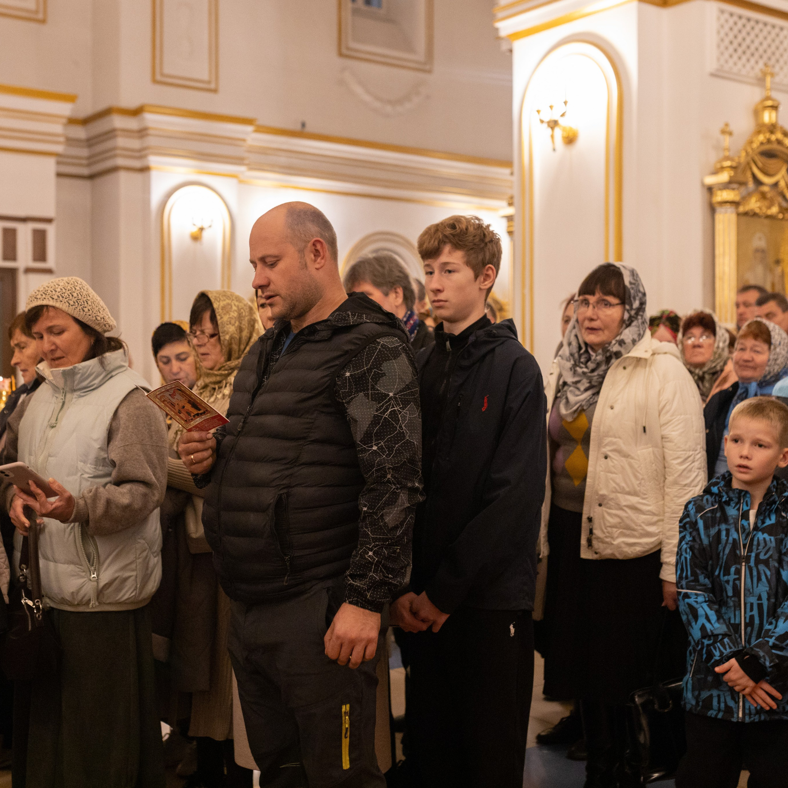 ПРИНЕСЕНИЕ КОВЧЕГА С ЧАСТЬЮ ПОЯСА ПРЕСВЯТОЙ БОГОРОДИЦЫ🕊️. Семейный и детский фотограф в Ульяновске — Лилия Павленкова