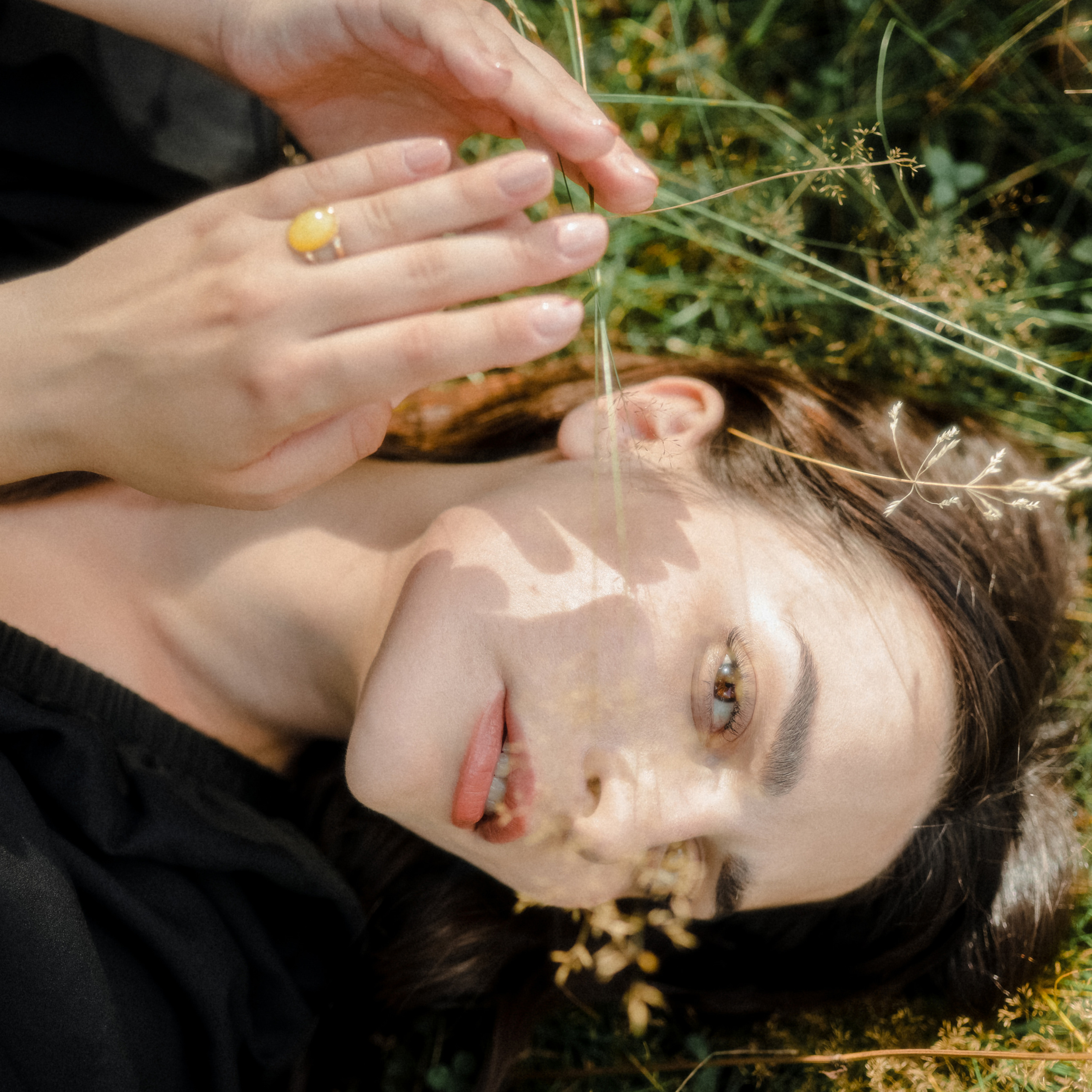 Под летним солнцем