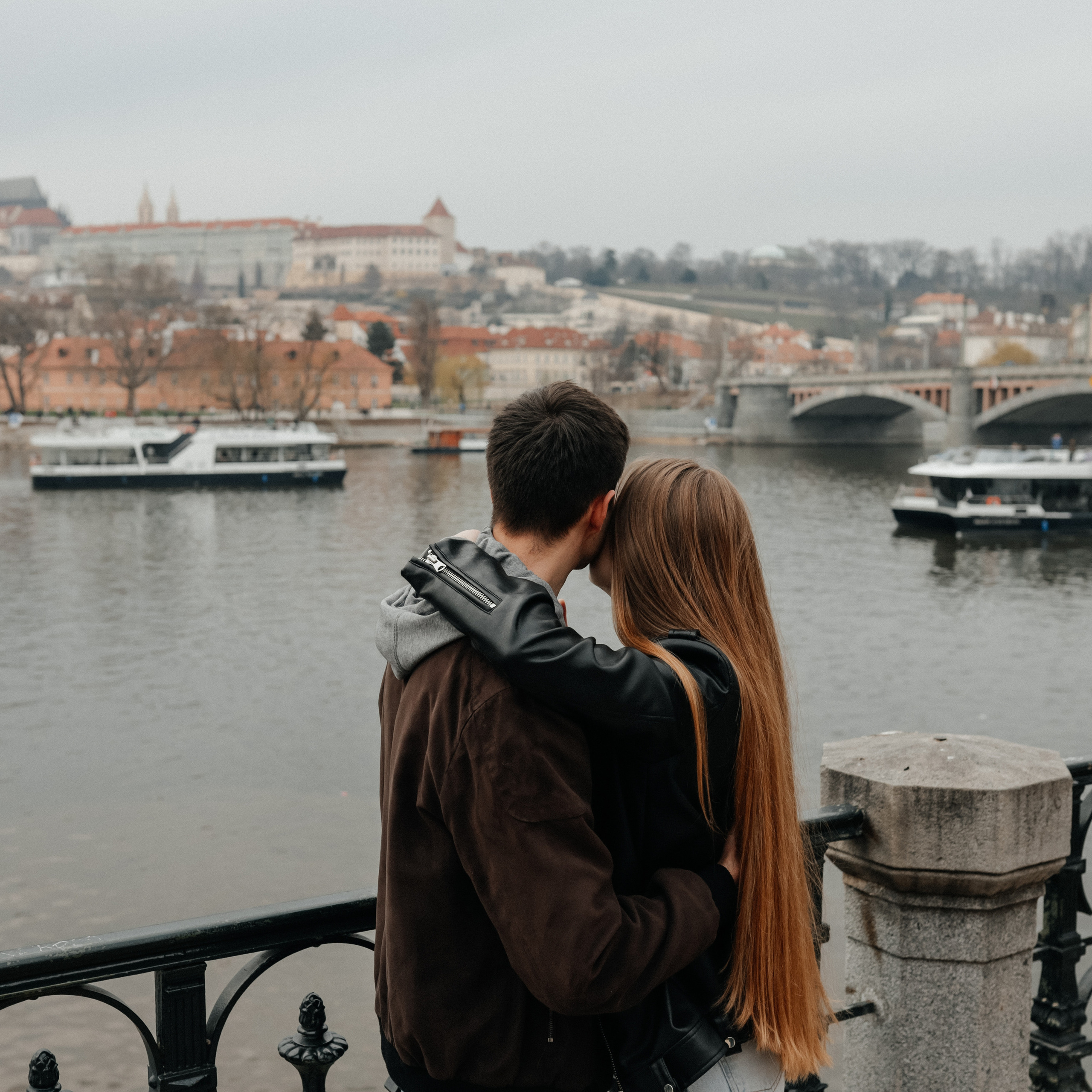 В Праге любить