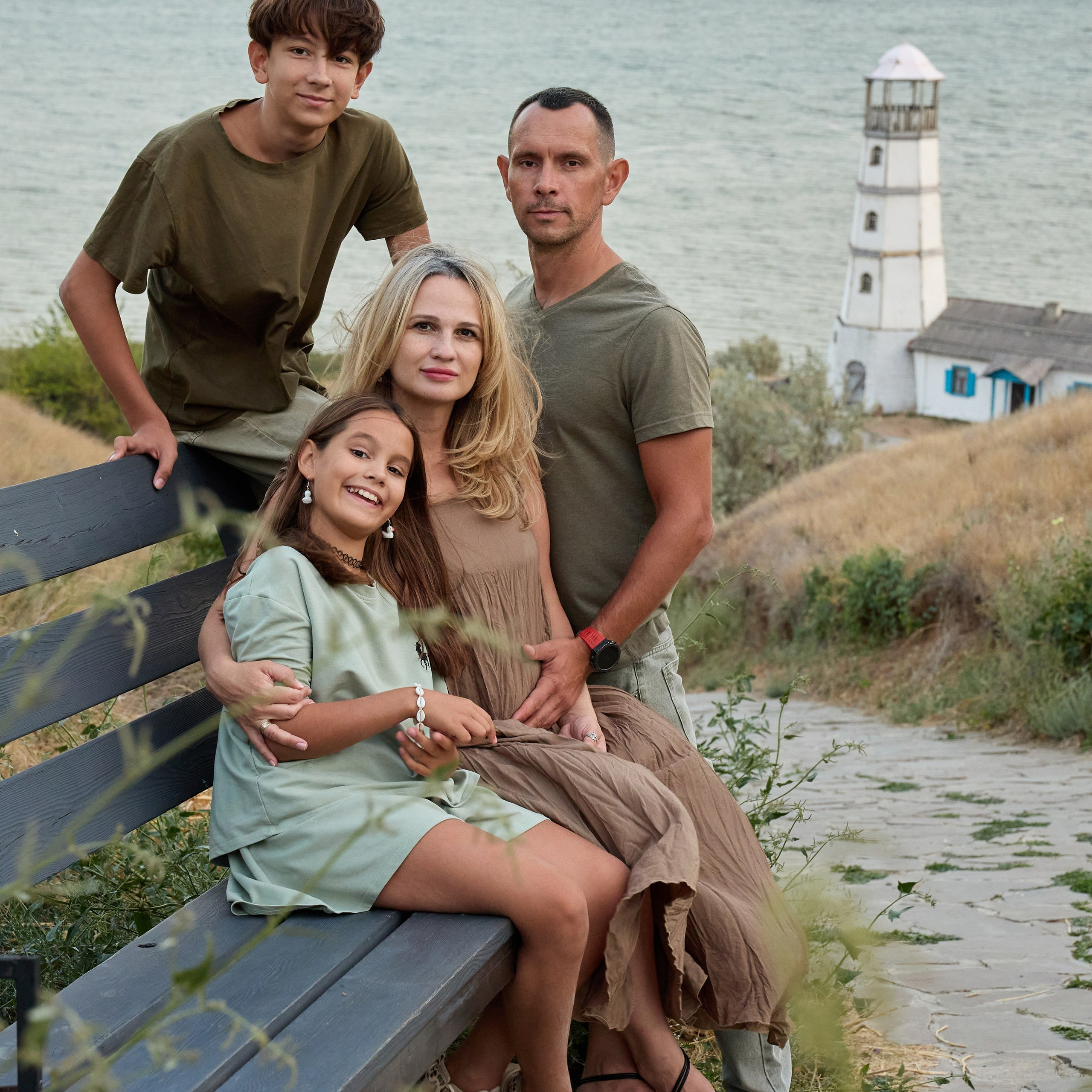 Семейная фотосессия в Мержаново. Марина, Алексей, Тимофей и Анна