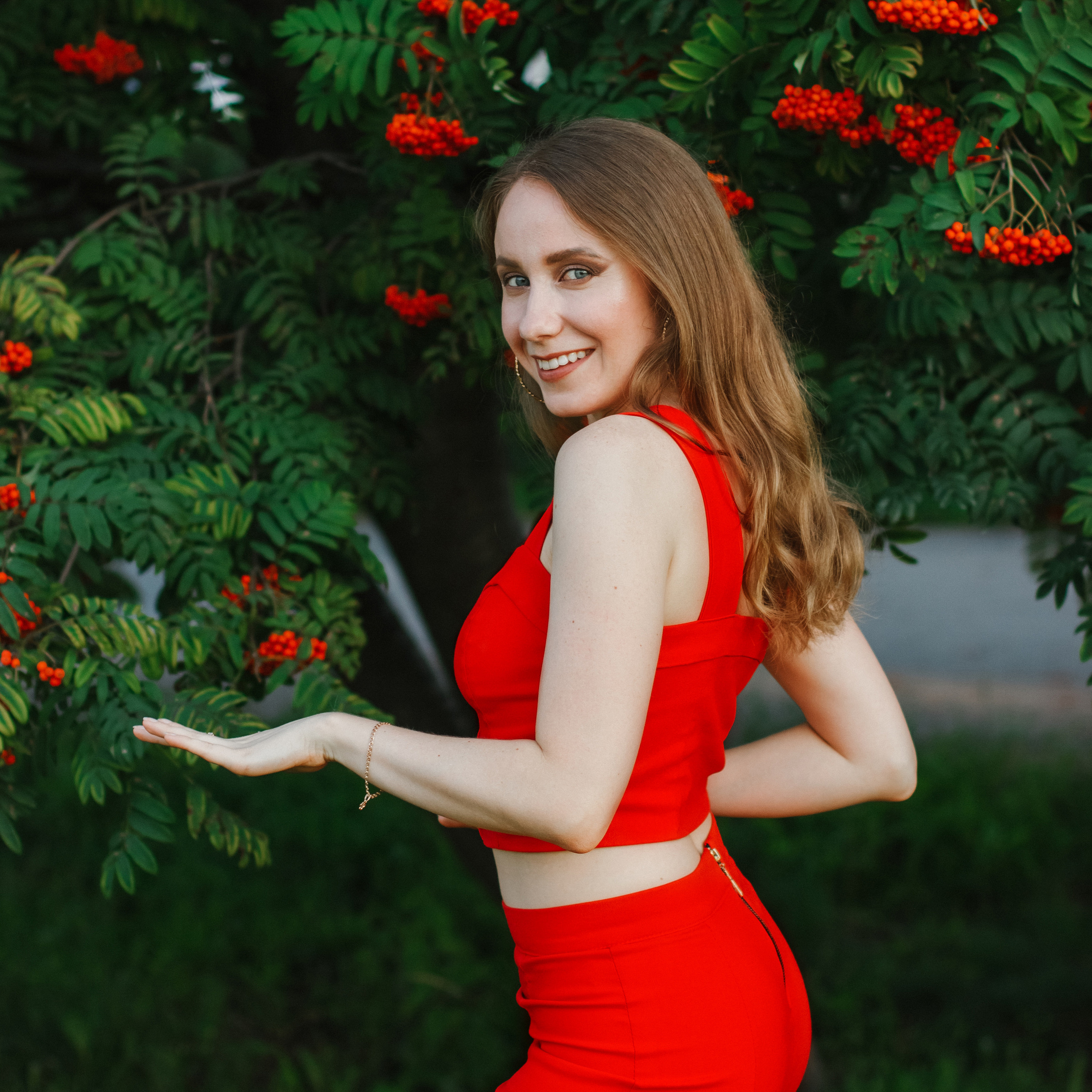 Фотосессия с рябиной