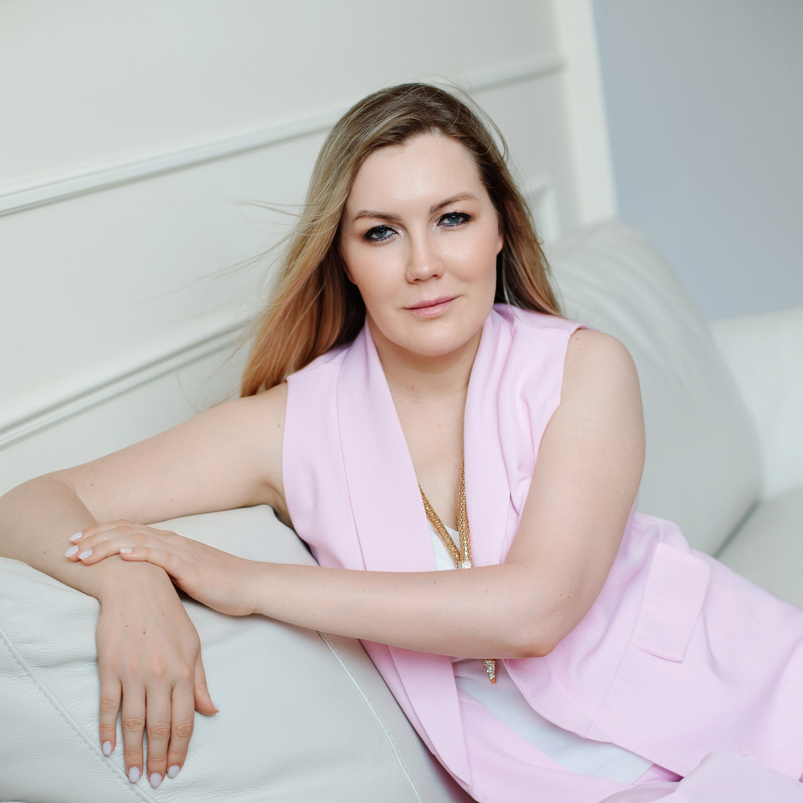 Контентная фотосессия для родолога/психолога