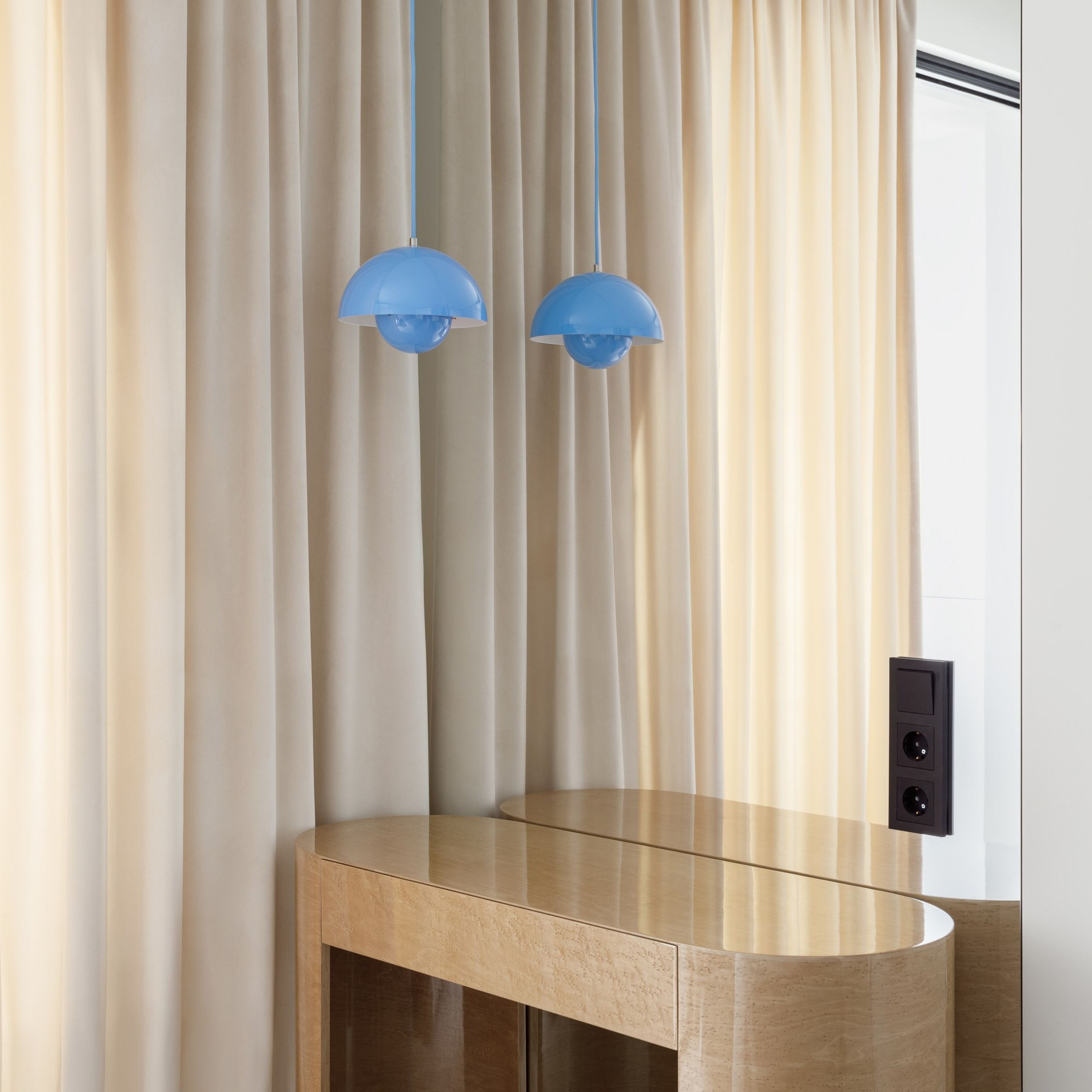 Интерьерный фотограф Дима Птицын и стилист Дарья Копылова