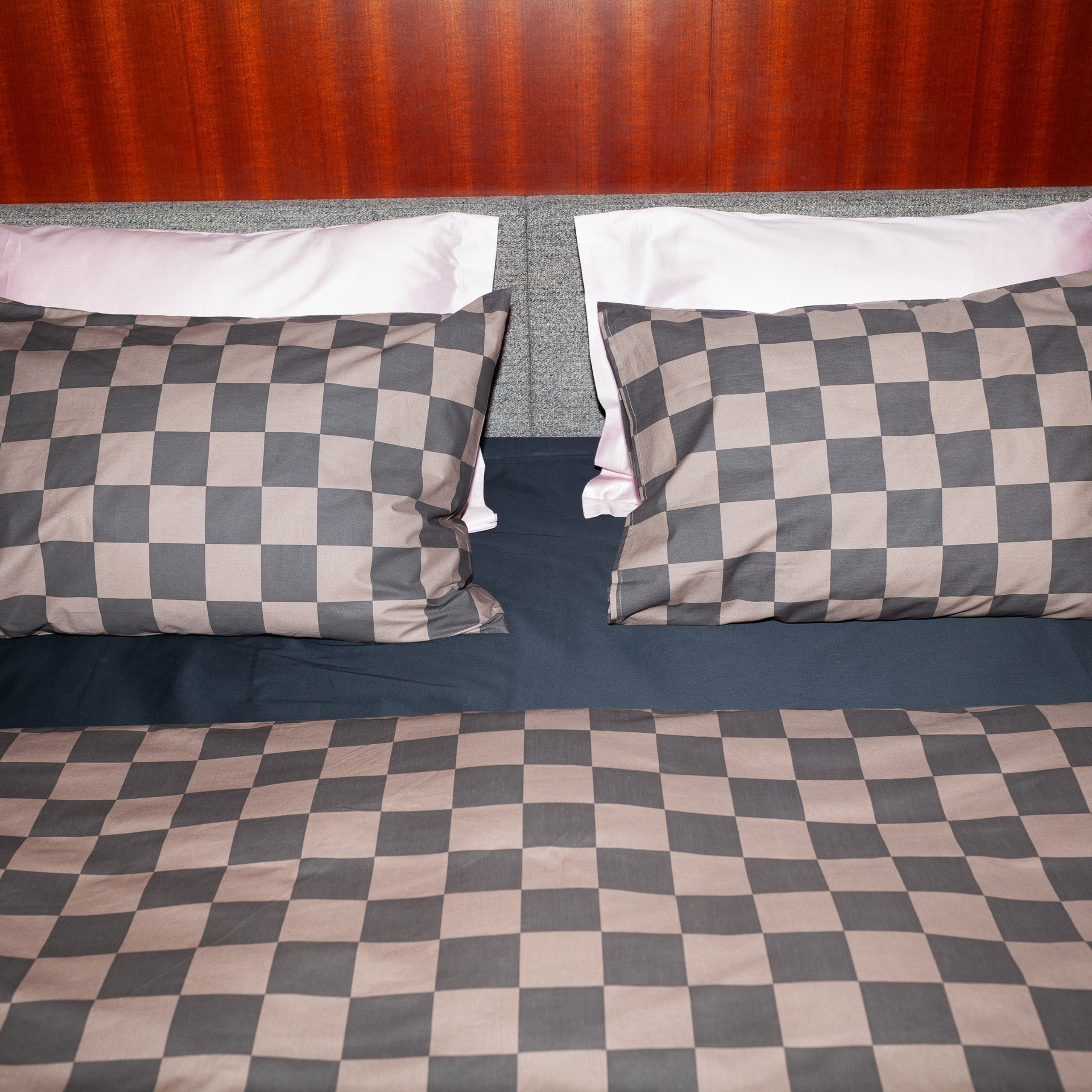 Интерьерный фотограф Дима Птицын и стилист Дарья Копылова