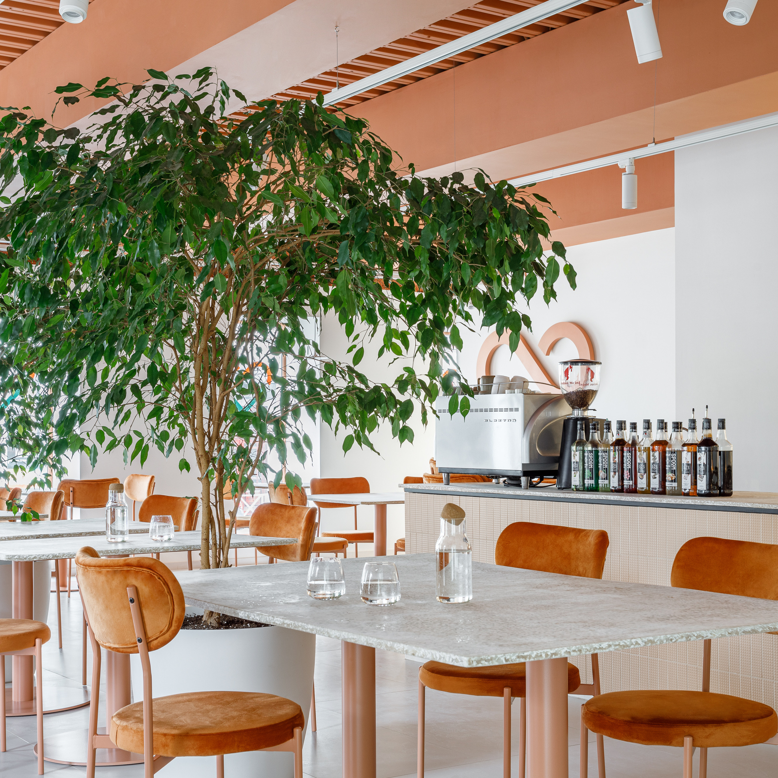 Интерьерный фотограф Дима Птицын и стилист Дарья Копылова