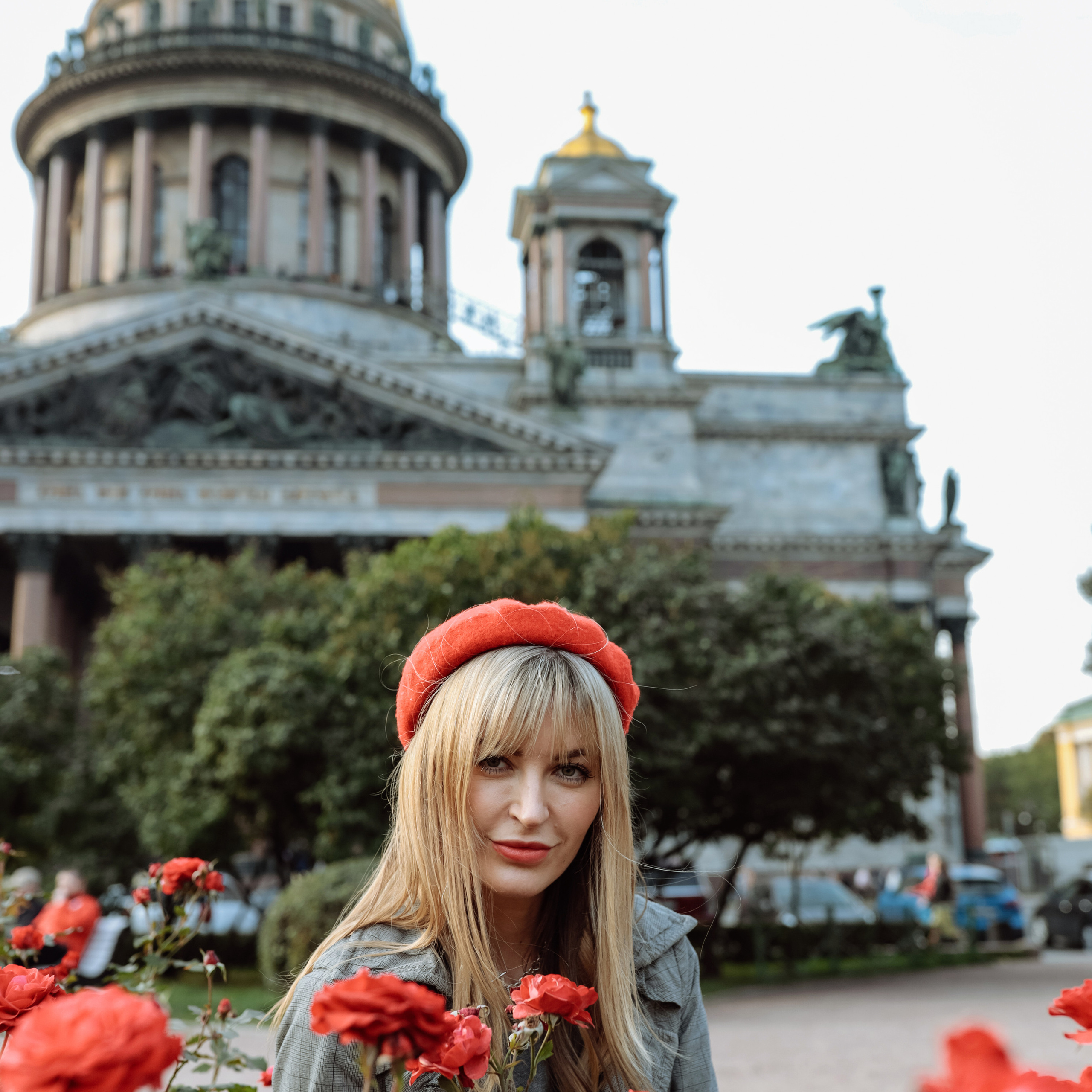 девочка и Питер