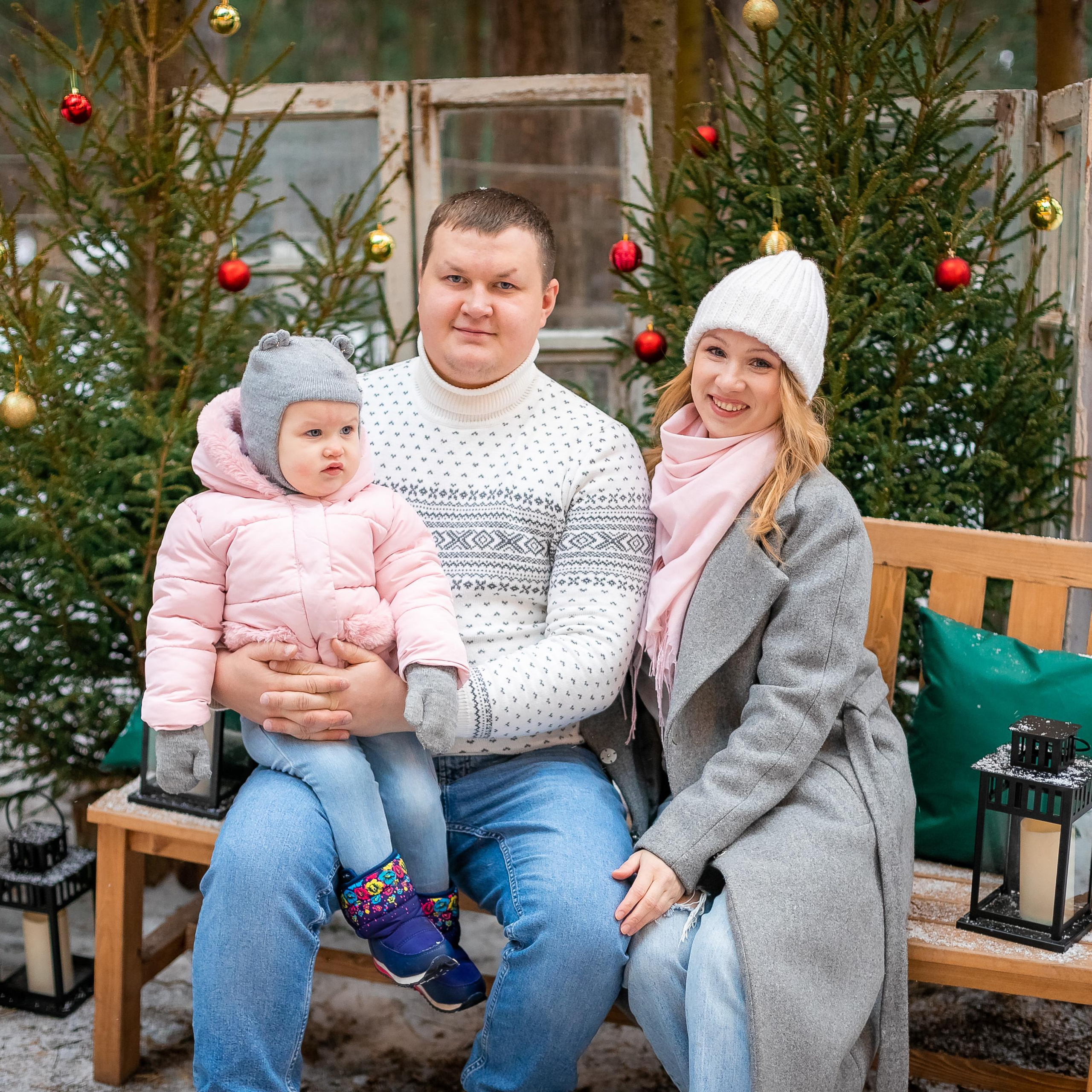 Юля с семьёй. Семейный фотограф Пермь Тимофеева Ольга