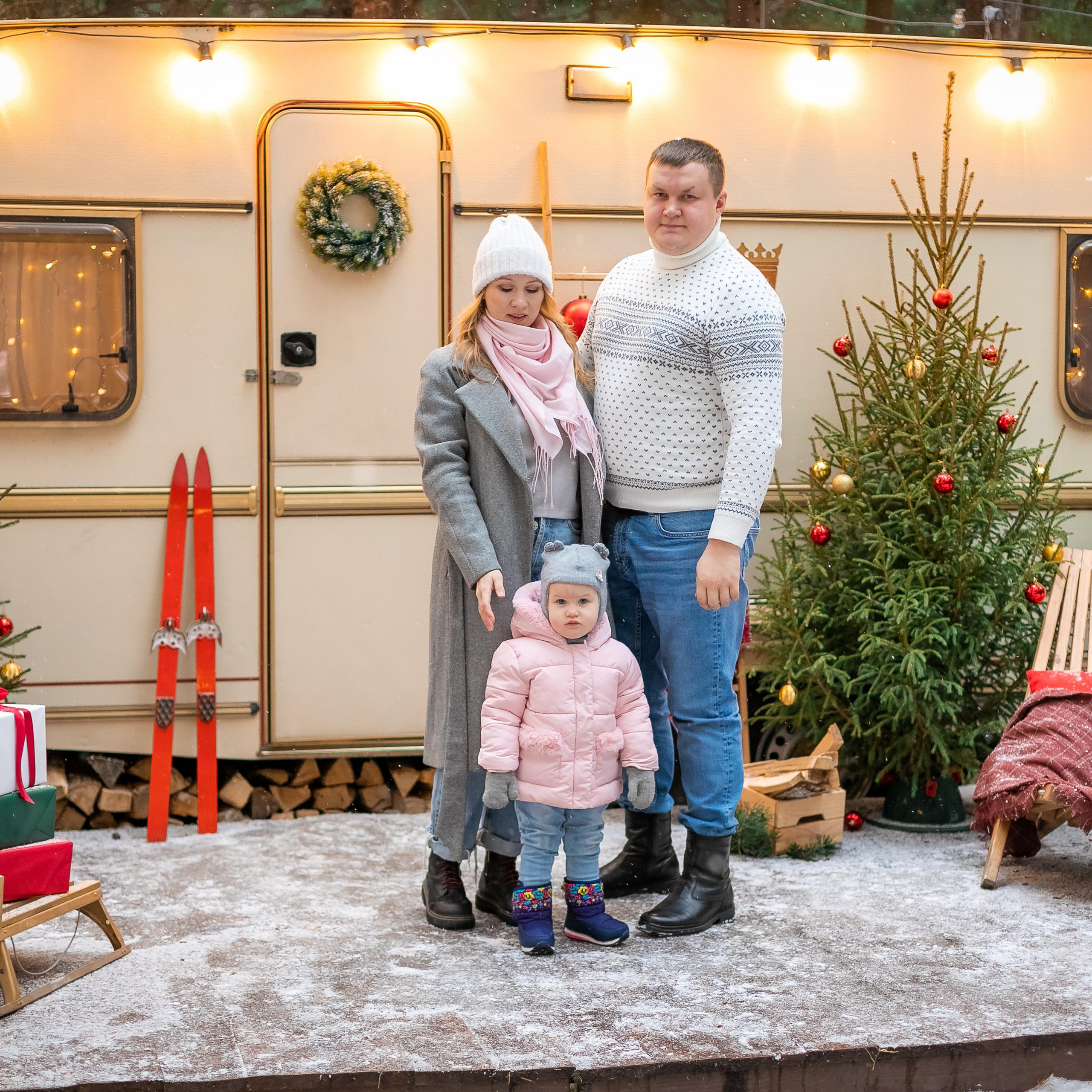 Юля с семьёй. Семейный фотограф Пермь Тимофеева Ольга