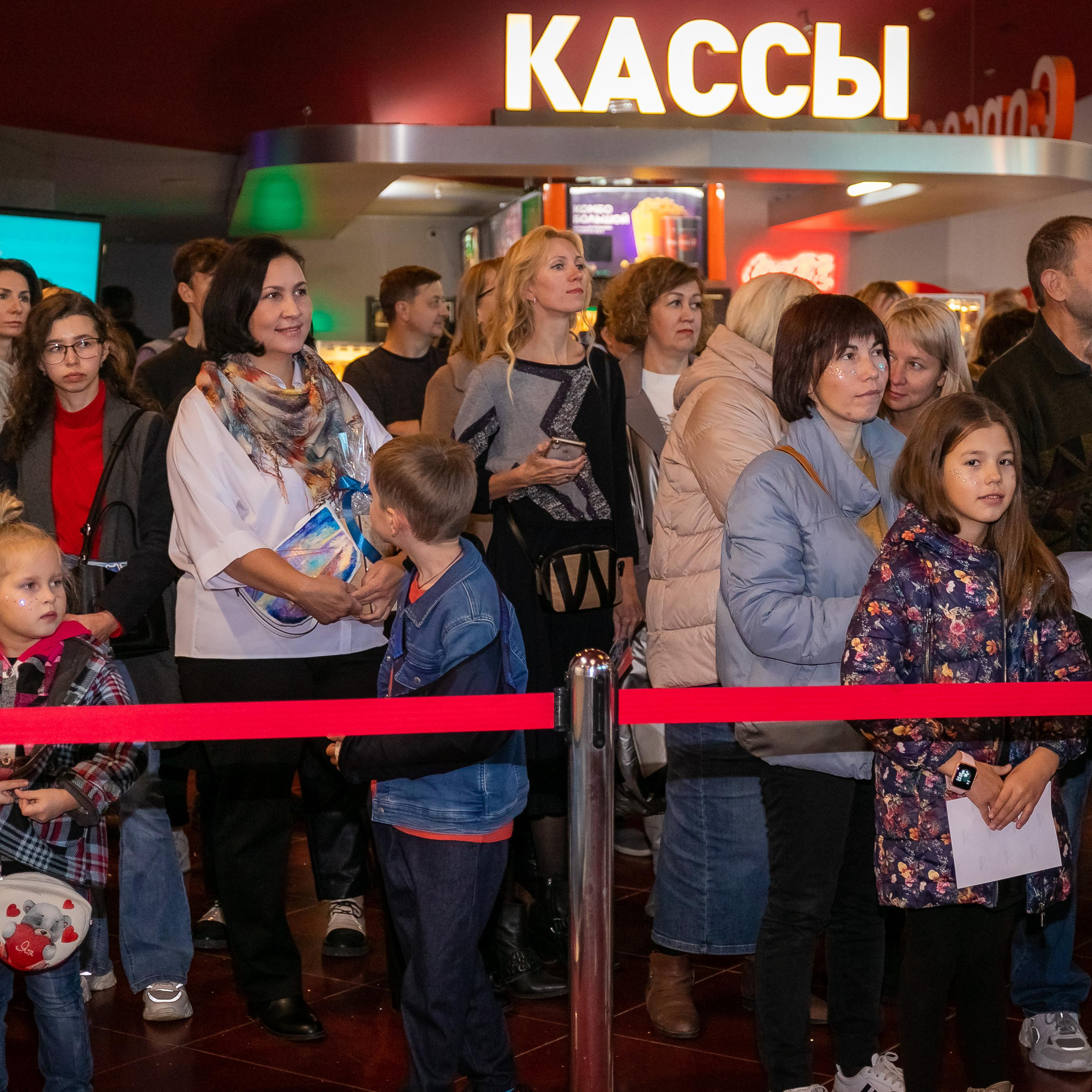 Пред премьера Иван Семёнов. Семейный фотограф Пермь Тимофеева Ольга