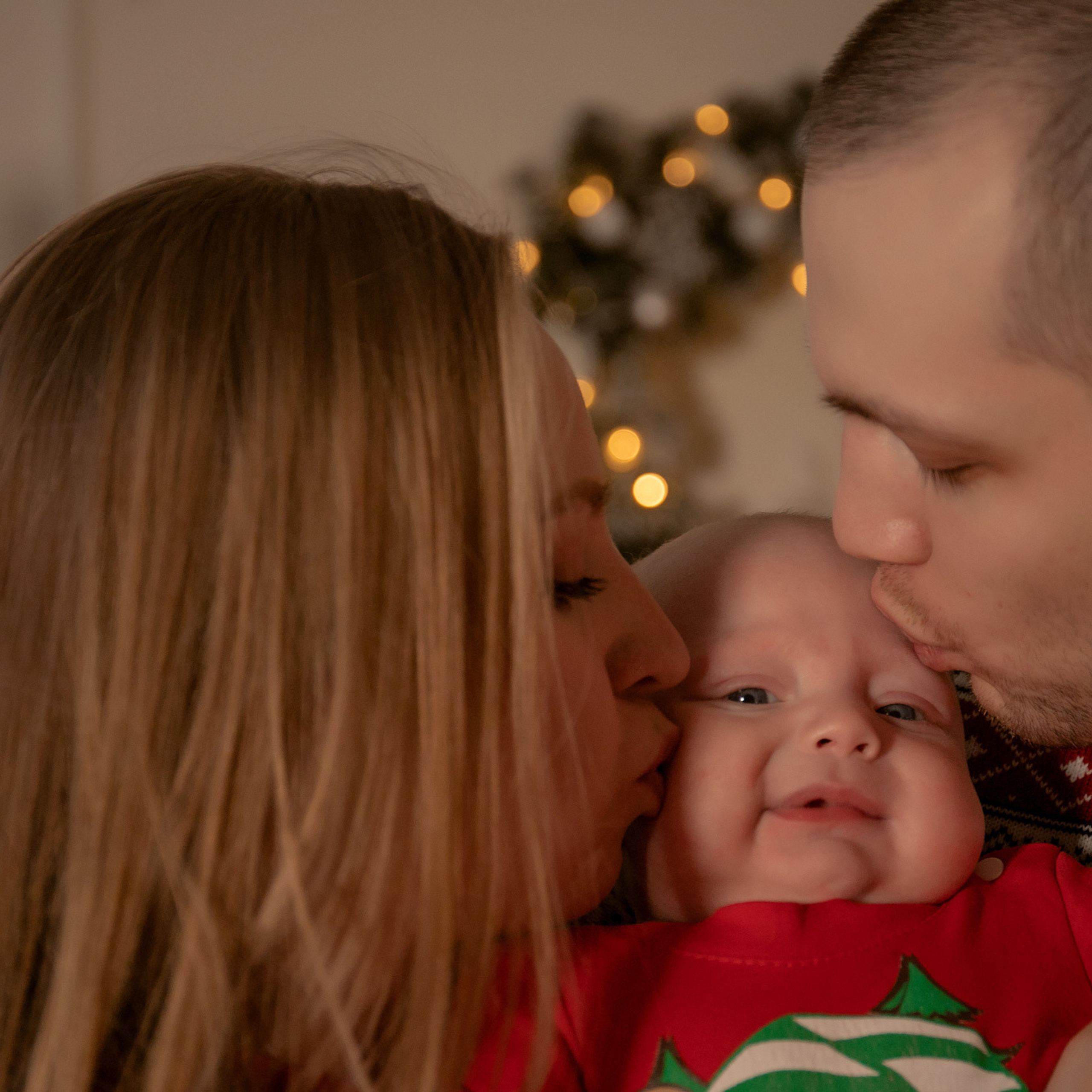 Александра с семьёй. Семейный фотограф Пермь Тимофеева Ольга