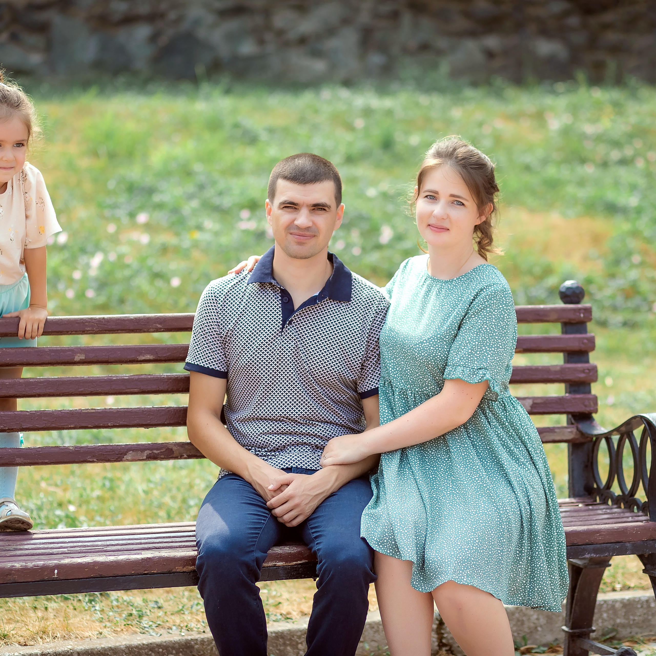 Ирина, Вова и Вера прогулка по набережной. Семейный фотограф Пермь Тимофеева Ольга