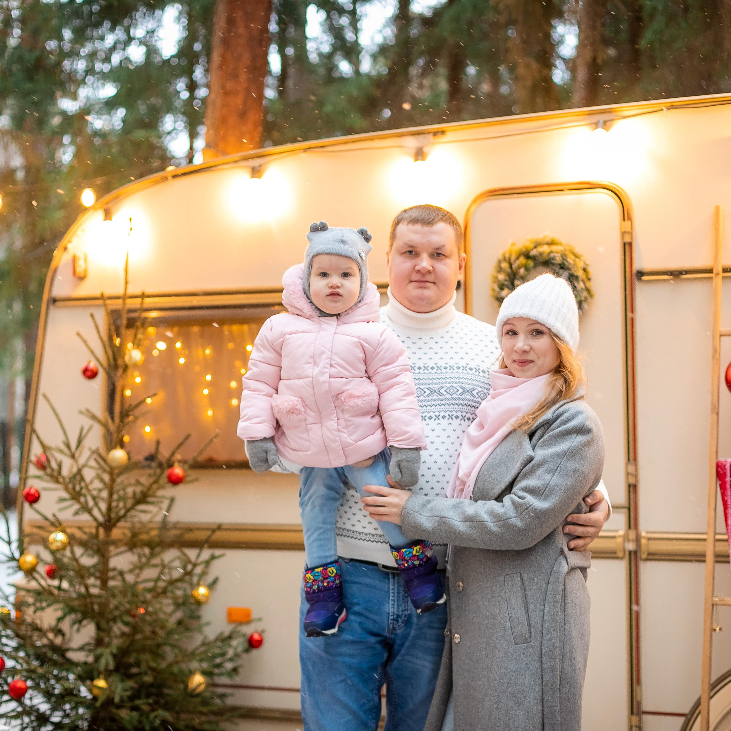 Юля с семьёй. Семейный фотограф Пермь Тимофеева Ольга