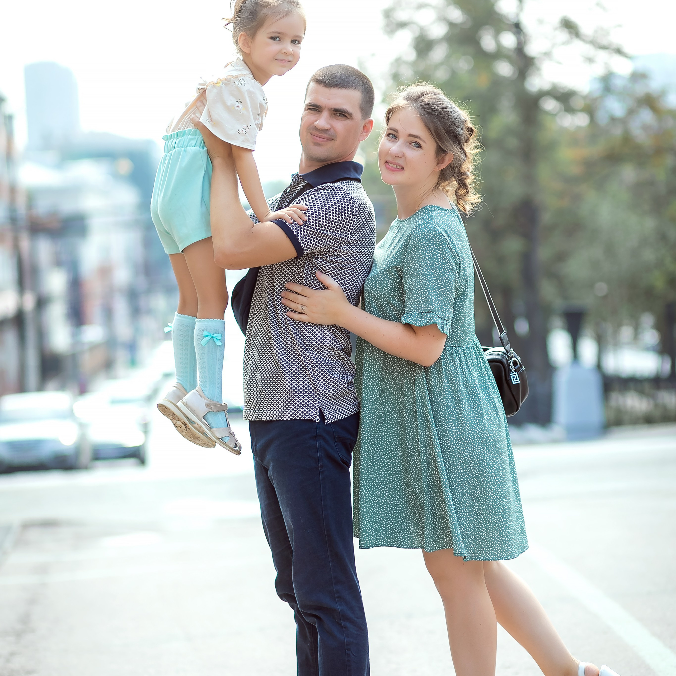Ирина, Вова и Вера прогулка по набережной. Семейный фотограф Пермь Тимофеева Ольга