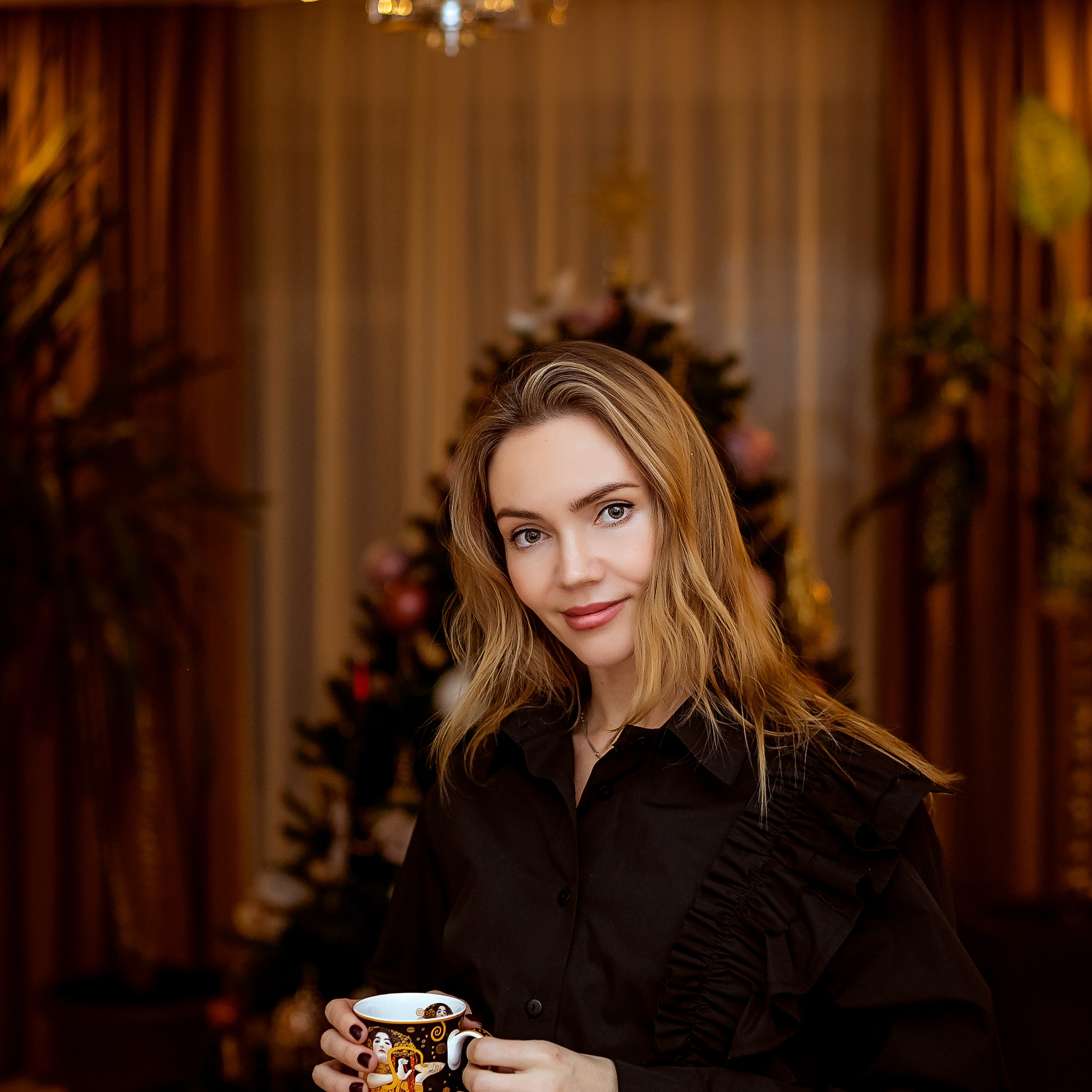 Инна дома со своей семьёй. Семейный фотограф Пермь Тимофеева Ольга