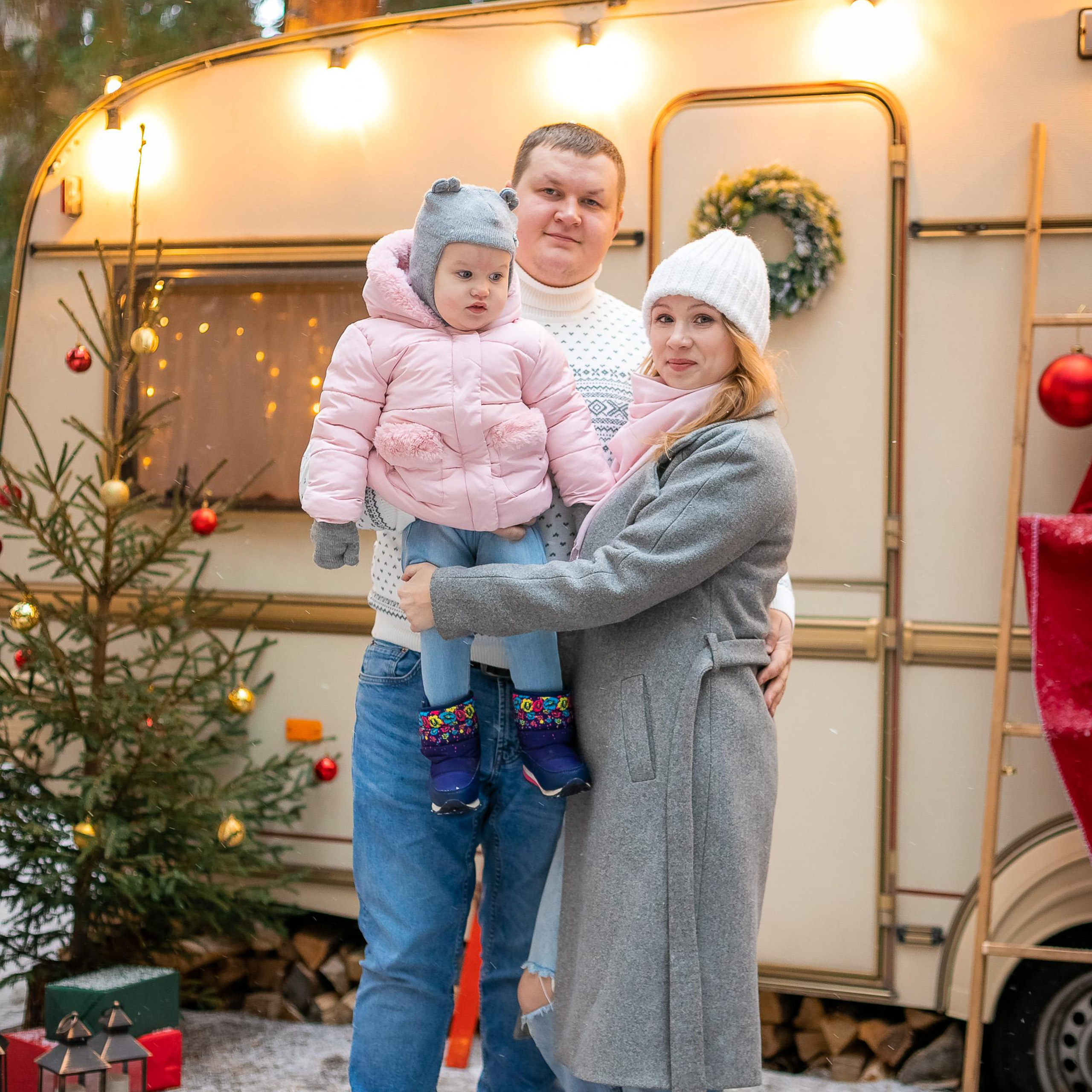 Юля с семьёй. Семейный фотограф Пермь Тимофеева Ольга