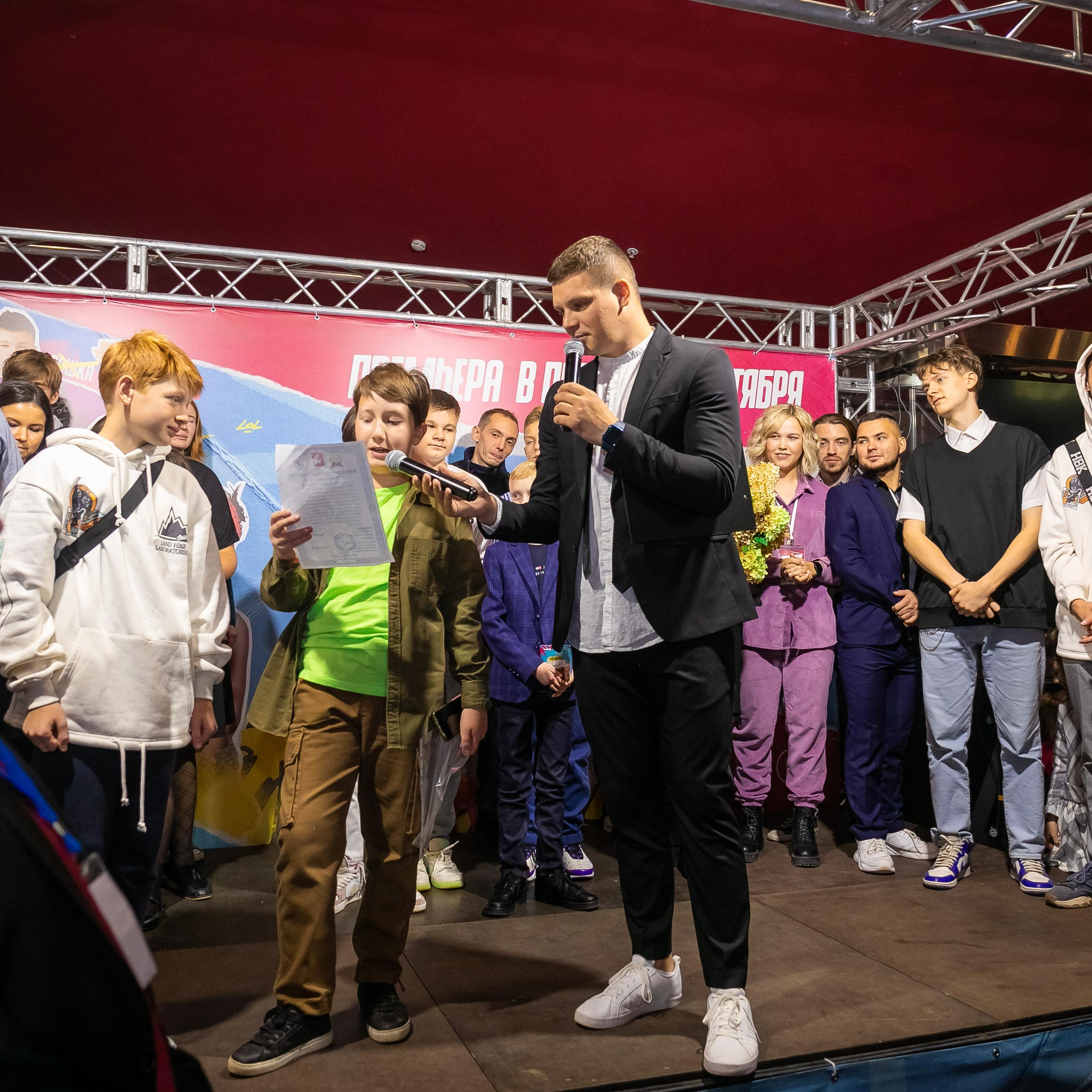 Пред премьера Иван Семёнов. Семейный фотограф Пермь Тимофеева Ольга