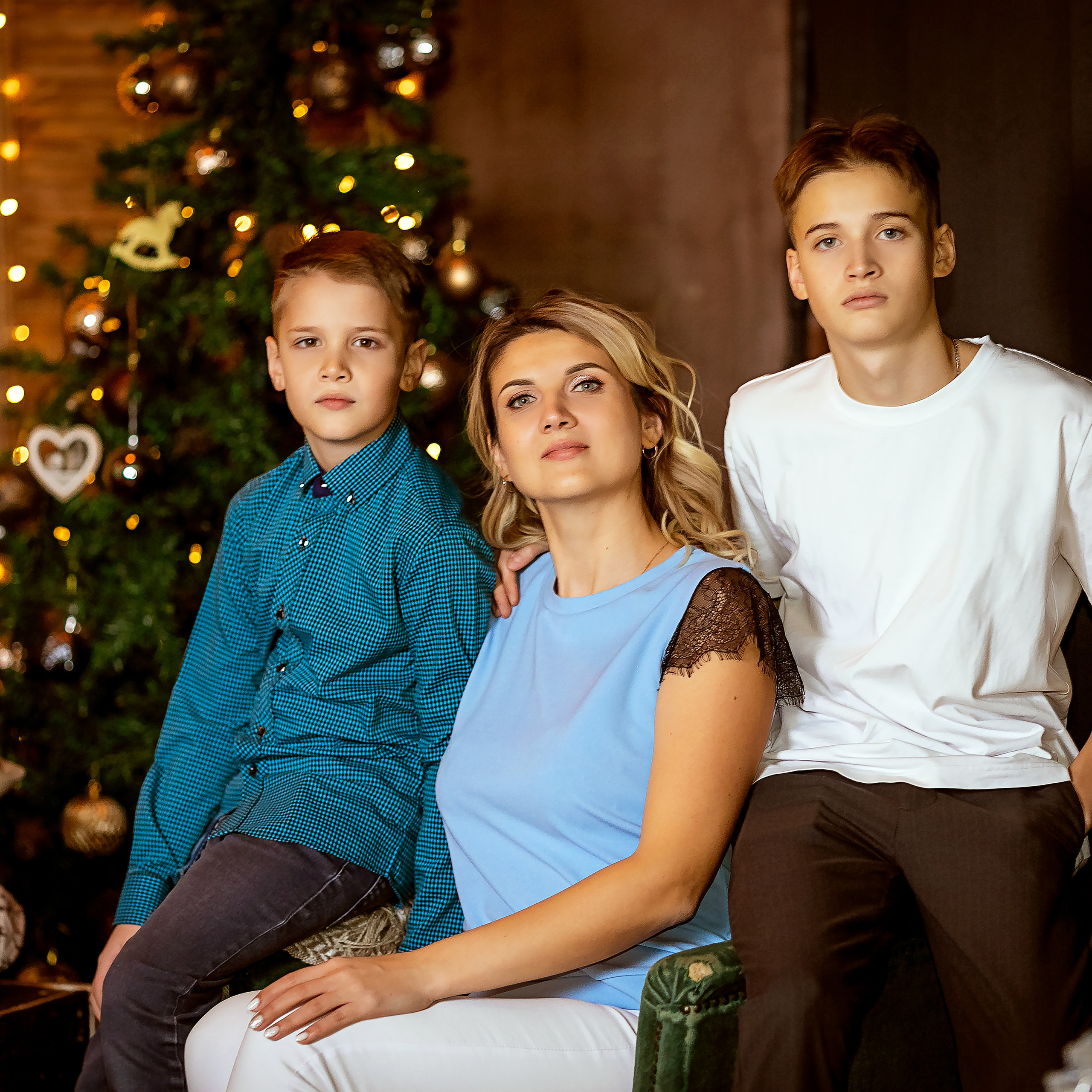 Ирина с семьей. Семейный фотограф Пермь Тимофеева Ольга