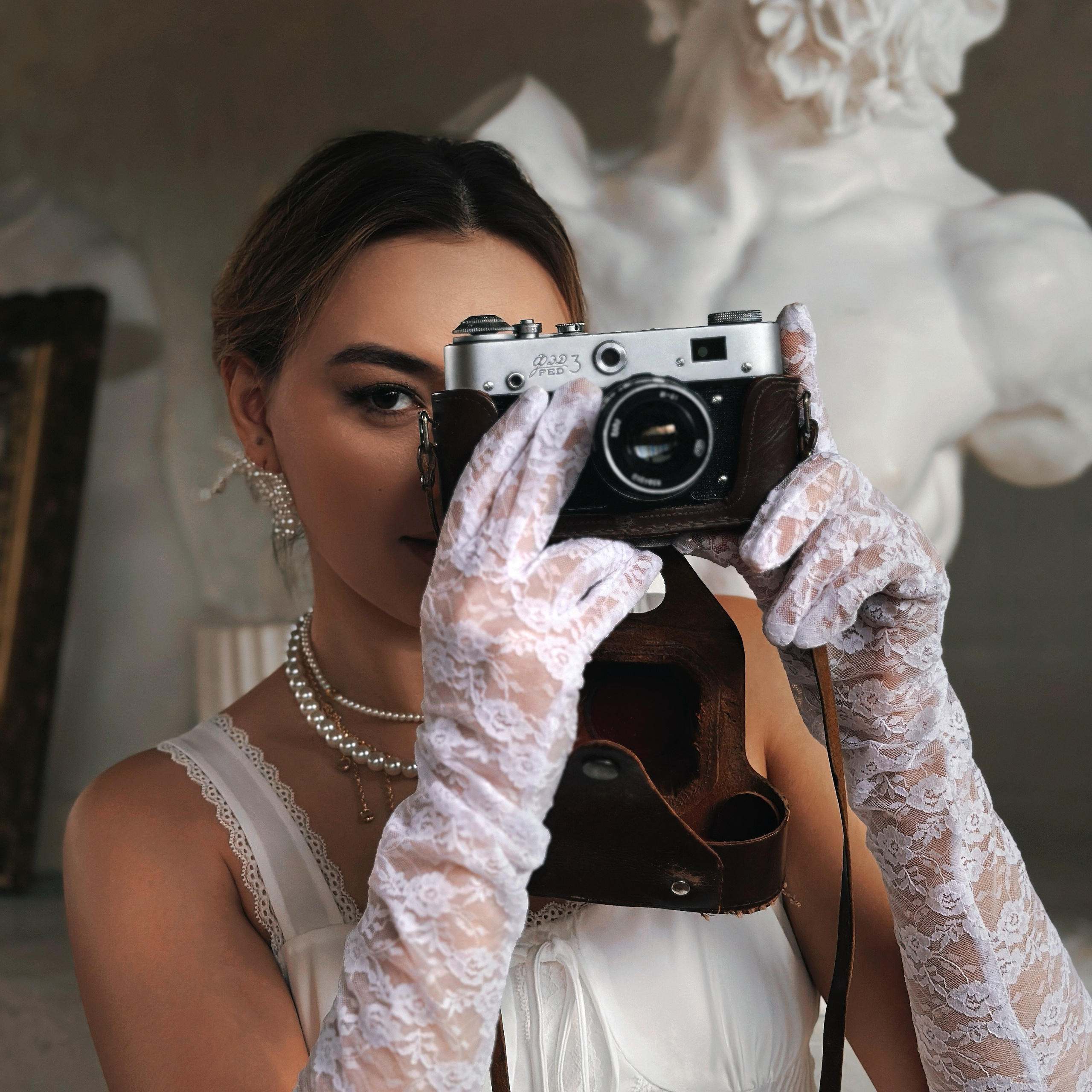 Женские портреты. Видео