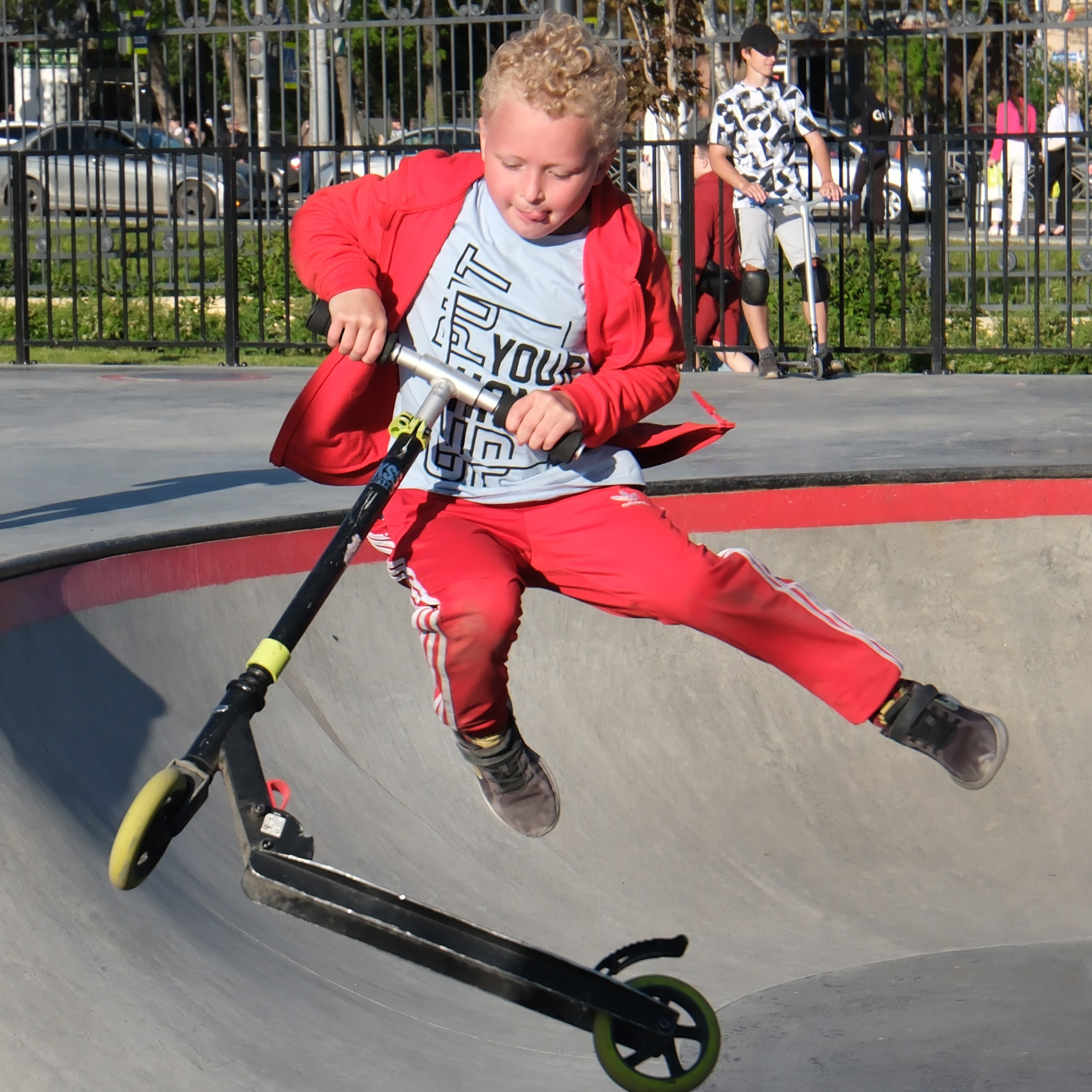 Озорные мальчишки