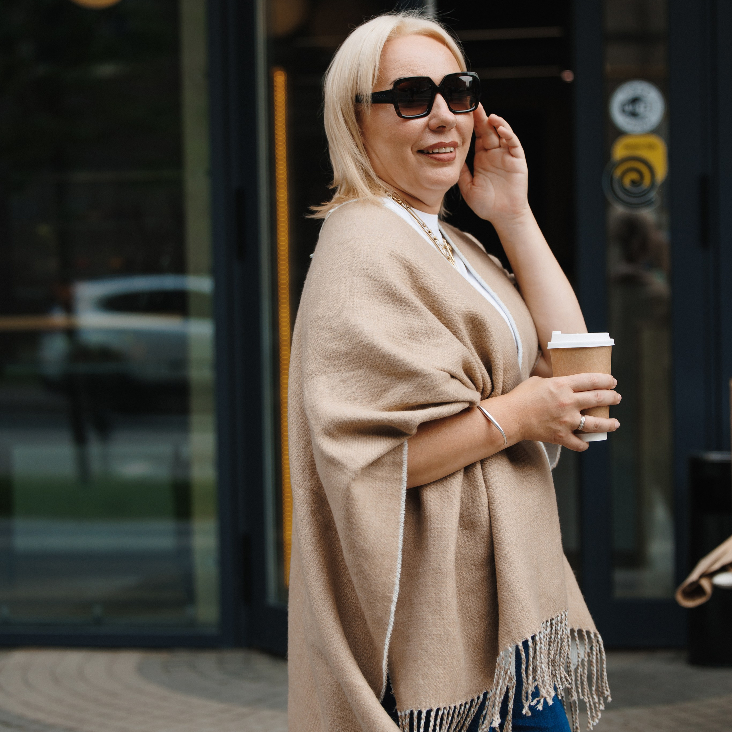 Портретный фотограф для контент съёмки в Новой Москве. Фотограф Москва. Портретный фотограф Александра Харитонова Москва Новая Москва Троицк