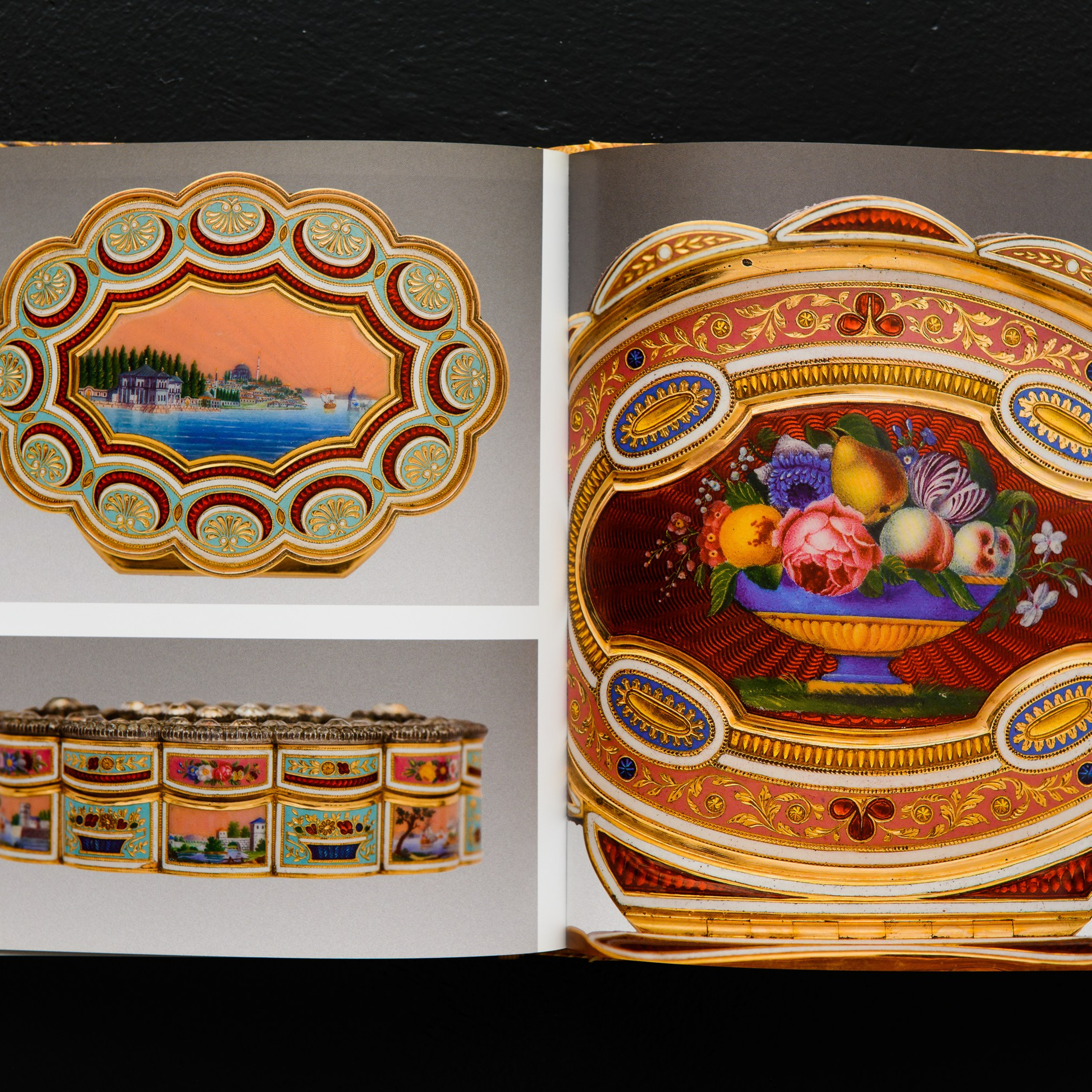 Фотосъемка  коллекции драгоценных часов, табакерок и коробочек Исторического музея. Предметный Интерьерный фотограф в Москве Сапожников Георгий